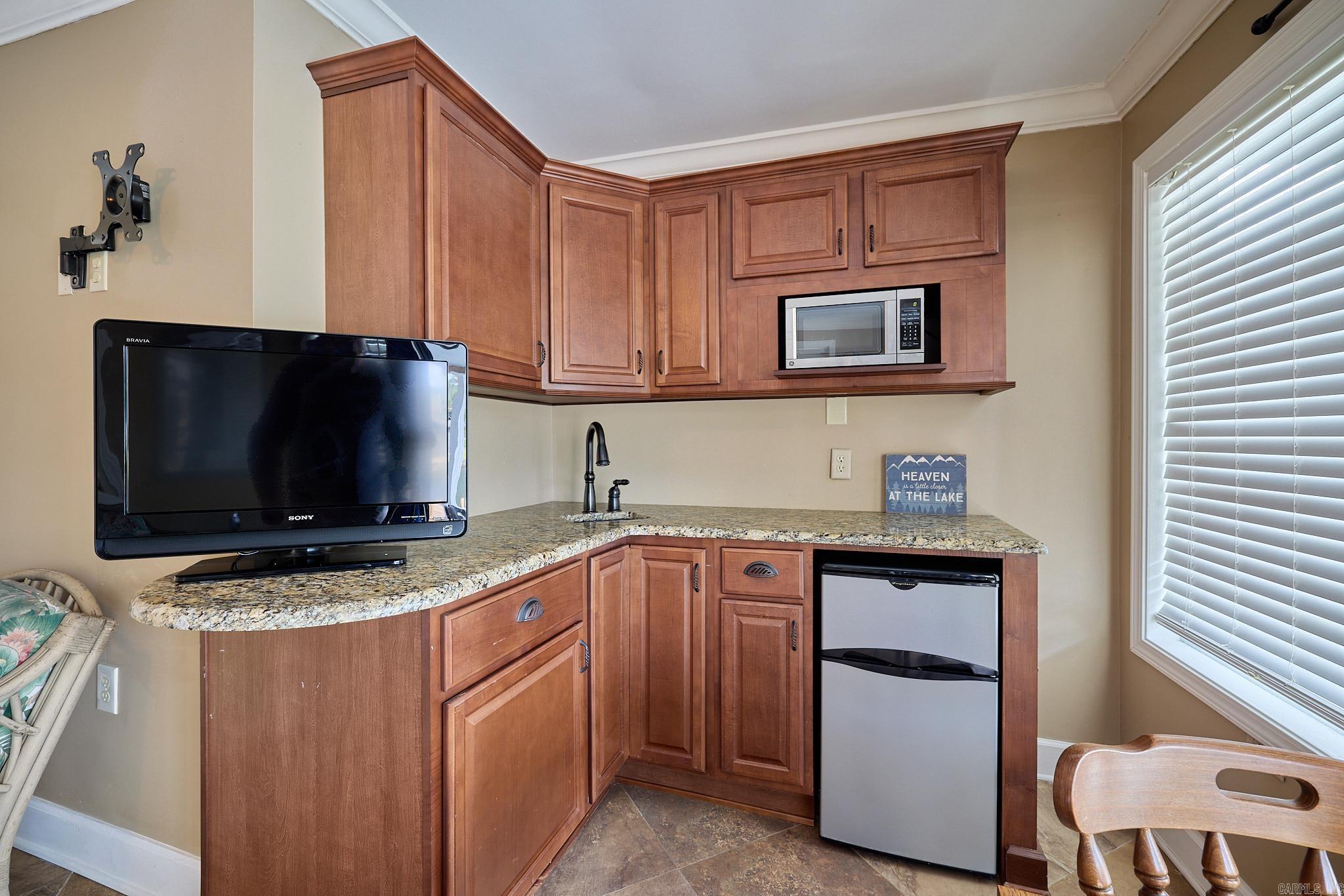 173 Barbary Road #434