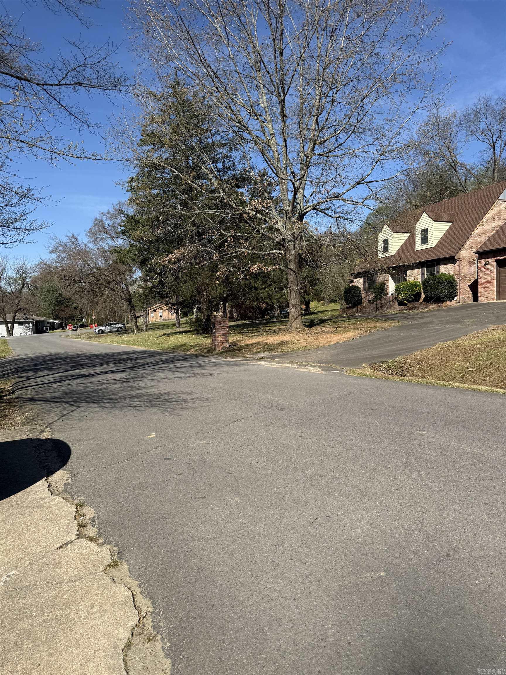 2 Winthrop rd Road