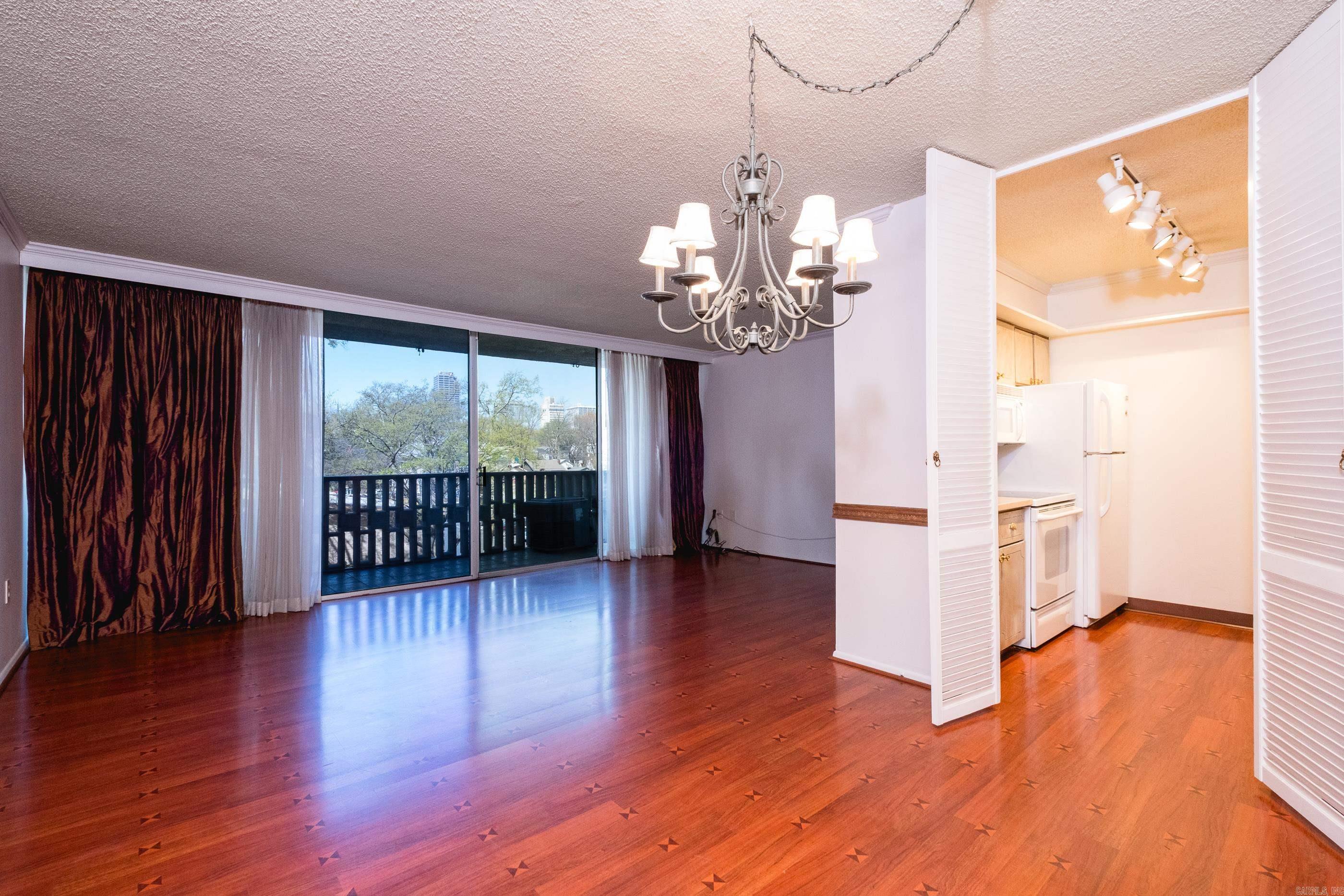 700 E 9th Street Unit 3L