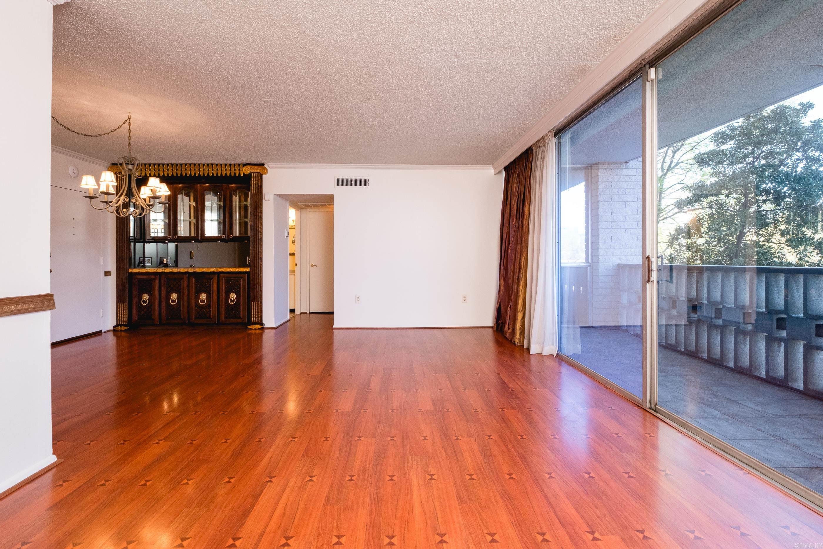 700 E 9th Street Unit 3L