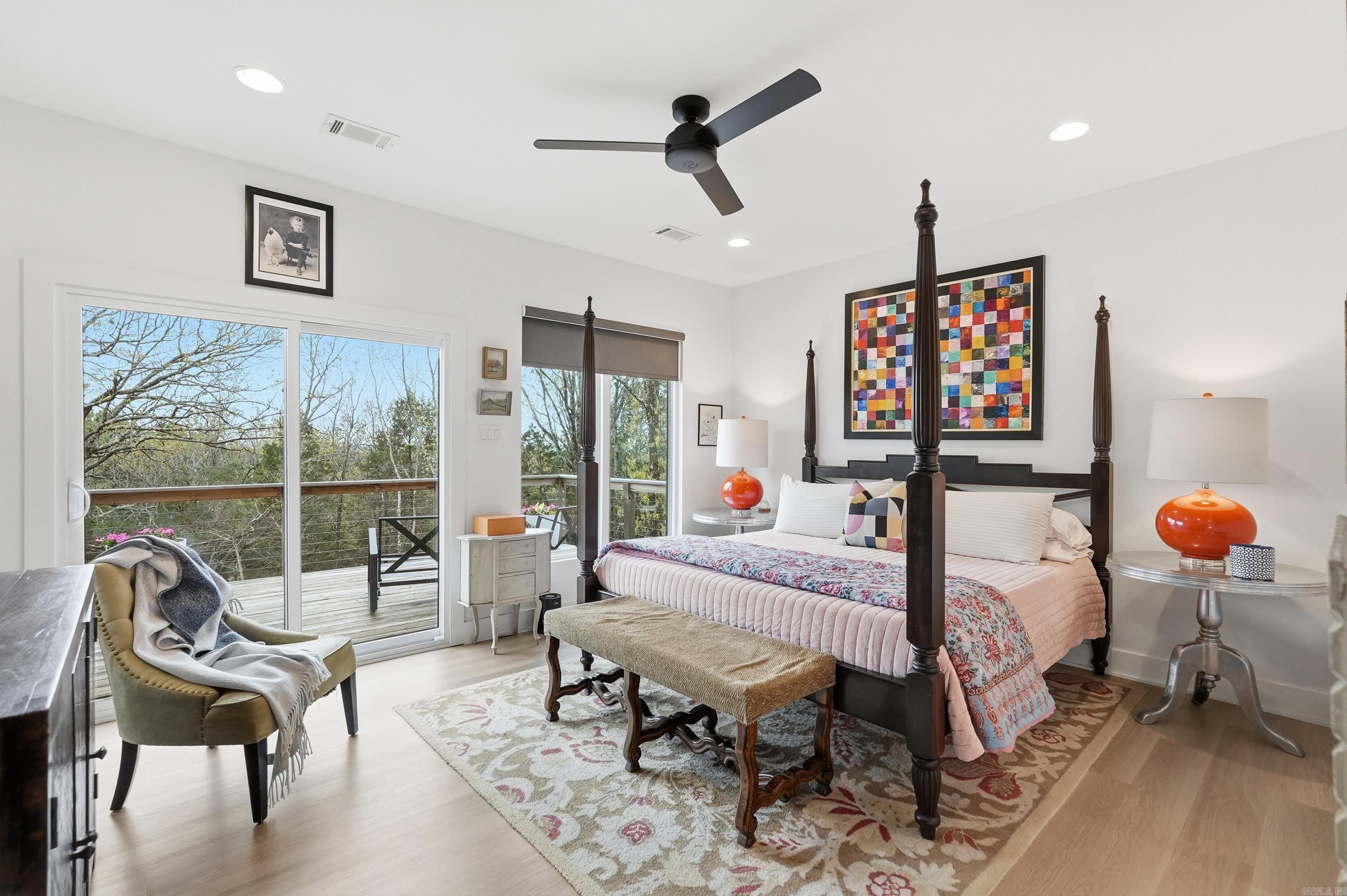 3285 Nob Hill Dr