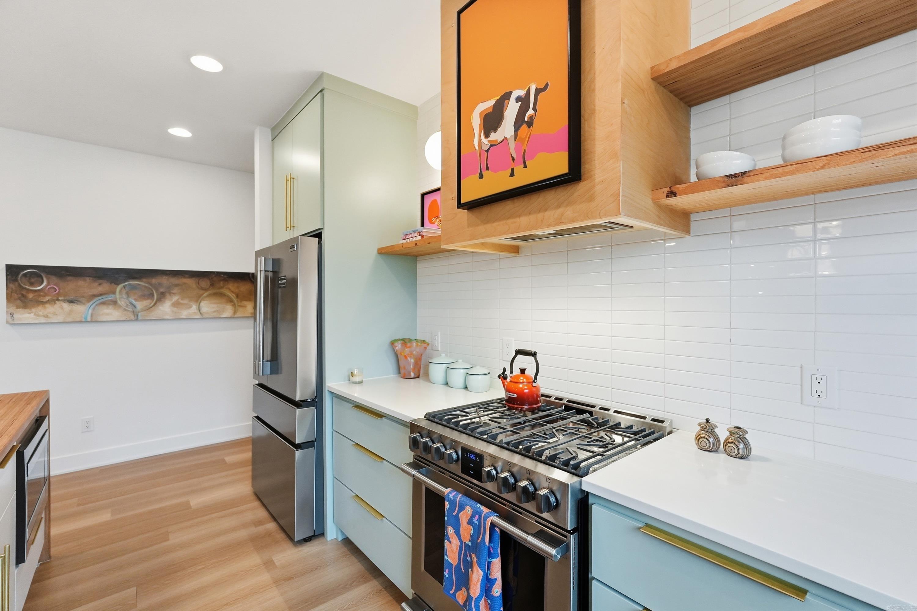 3285 Nob Hill Dr