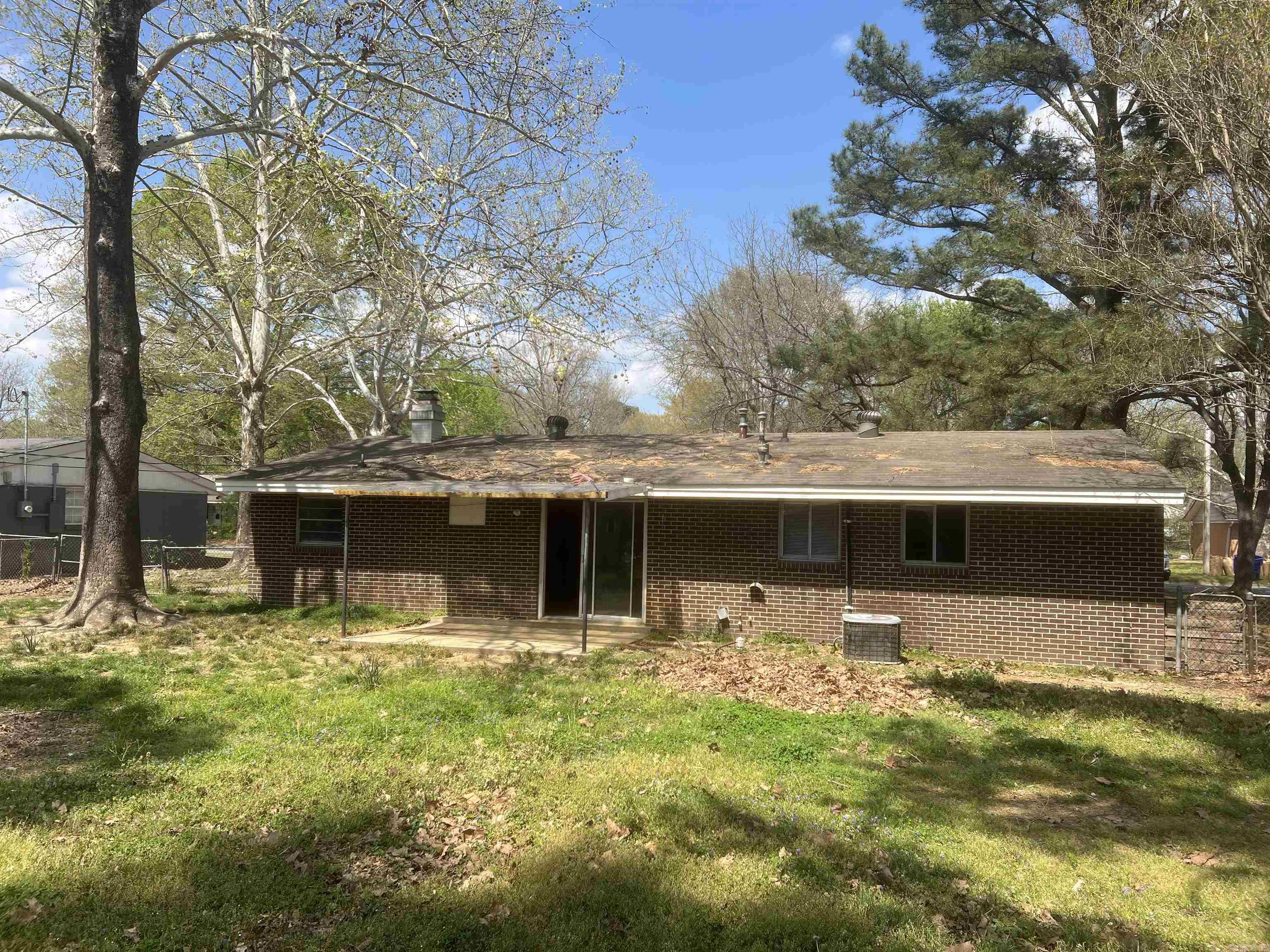 2109 Arkansas Ave
