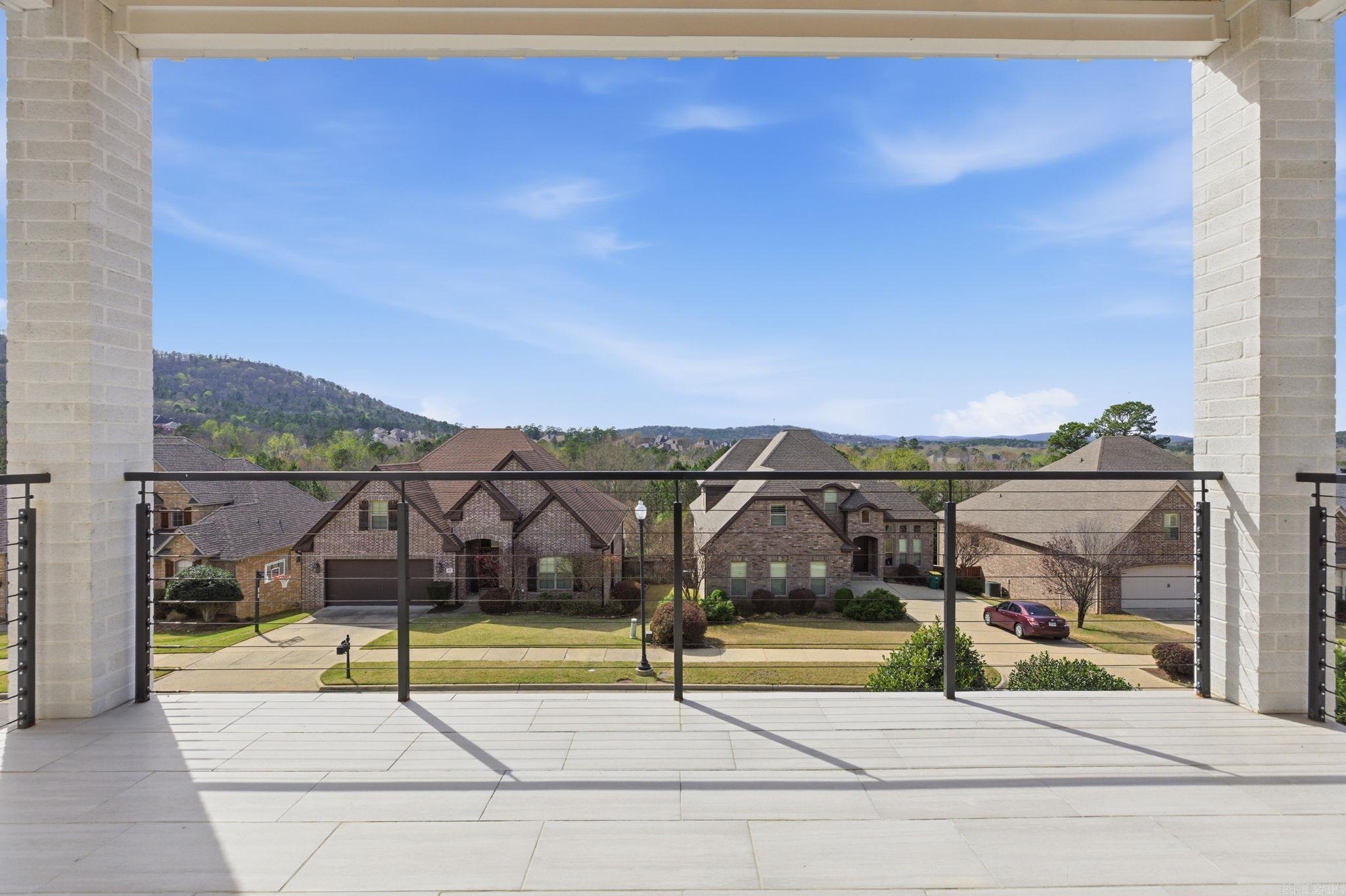 83 Tournay Circle