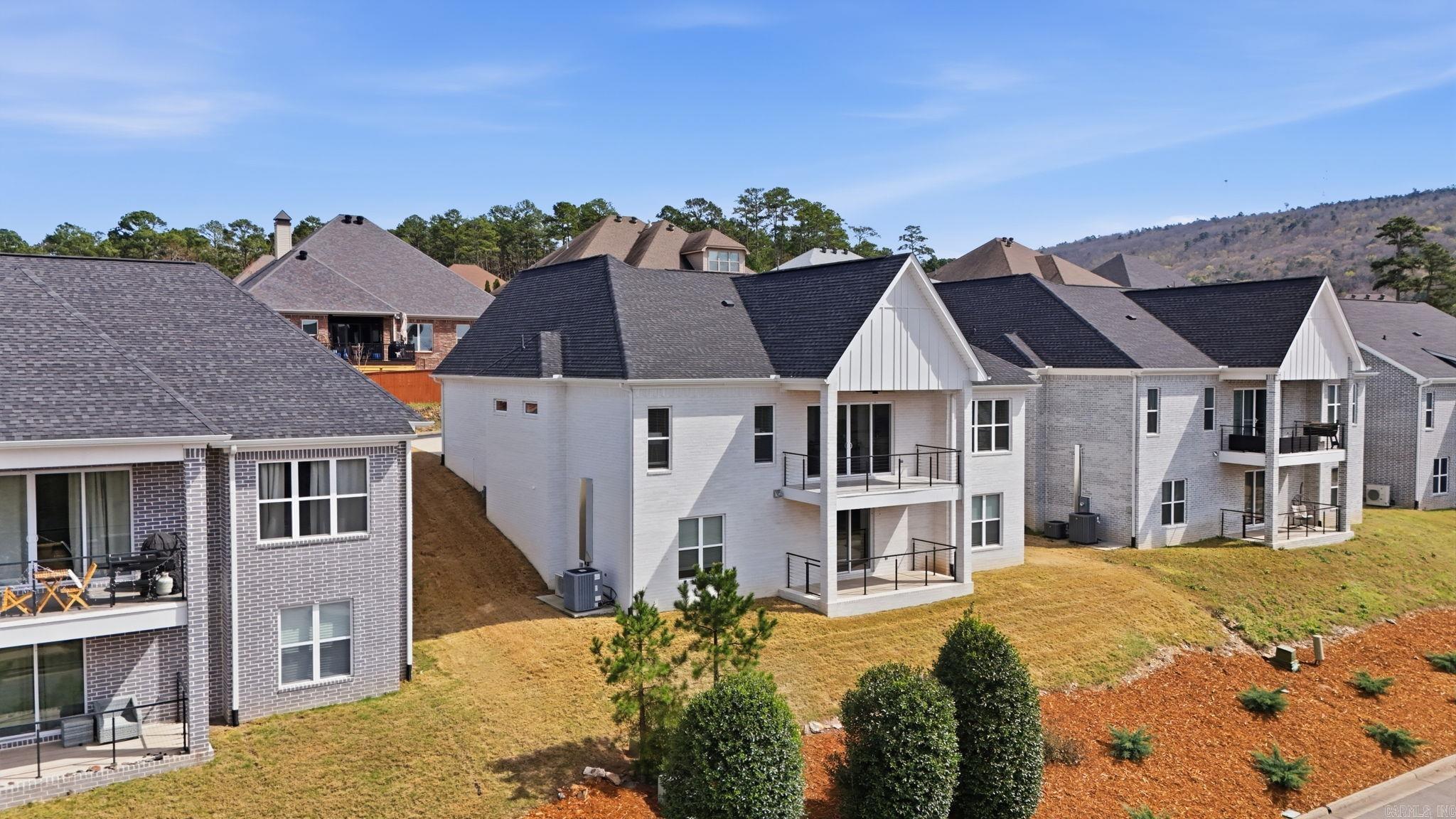 83 Tournay Circle