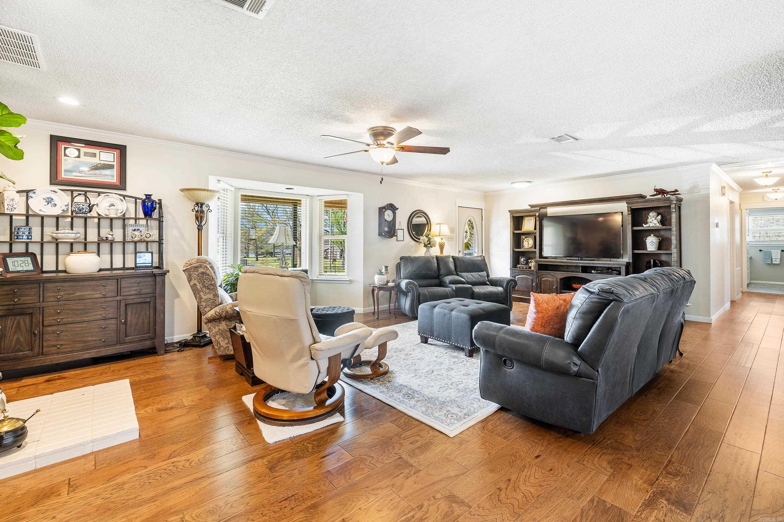 515 Beachview Circle