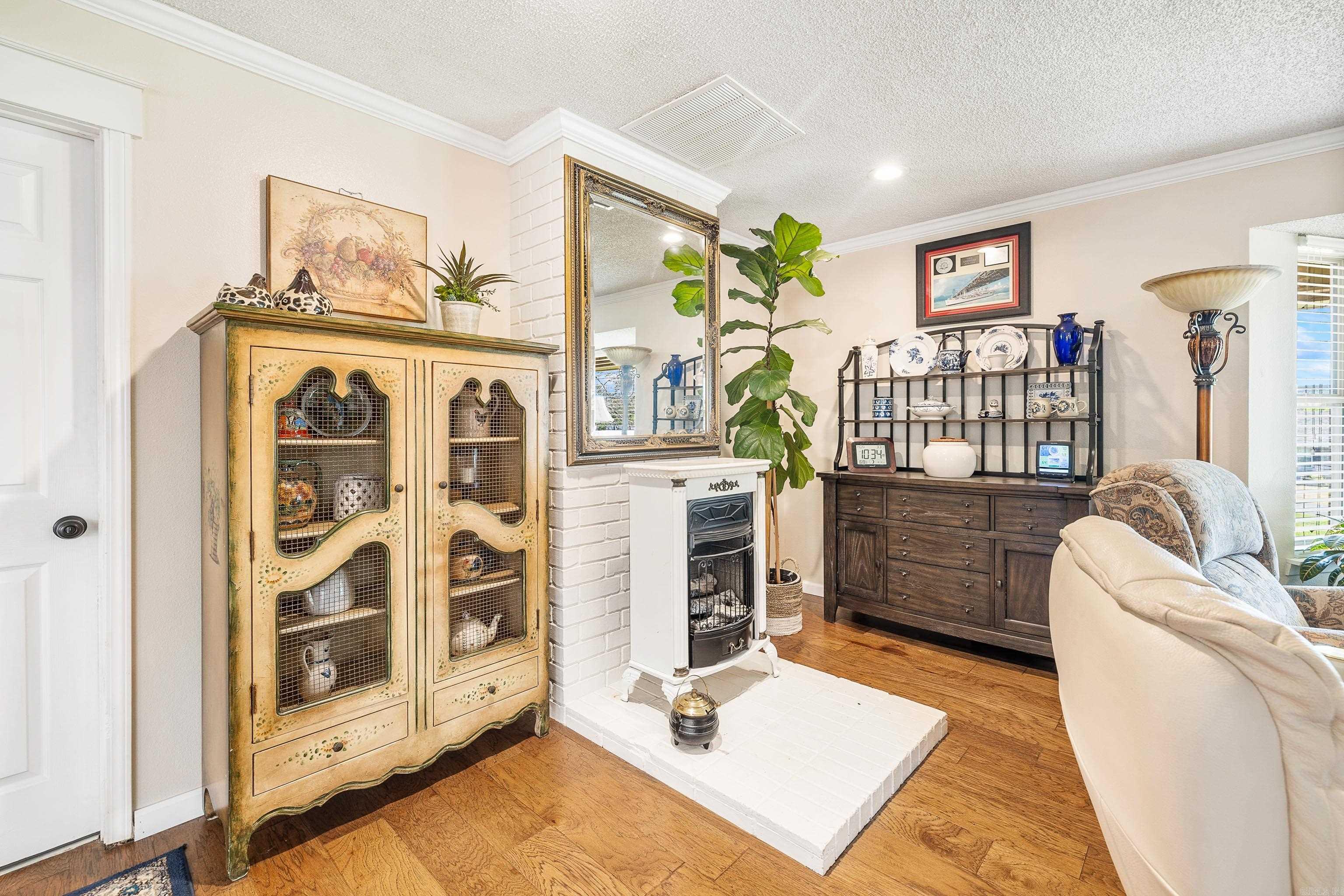 515 Beachview Circle