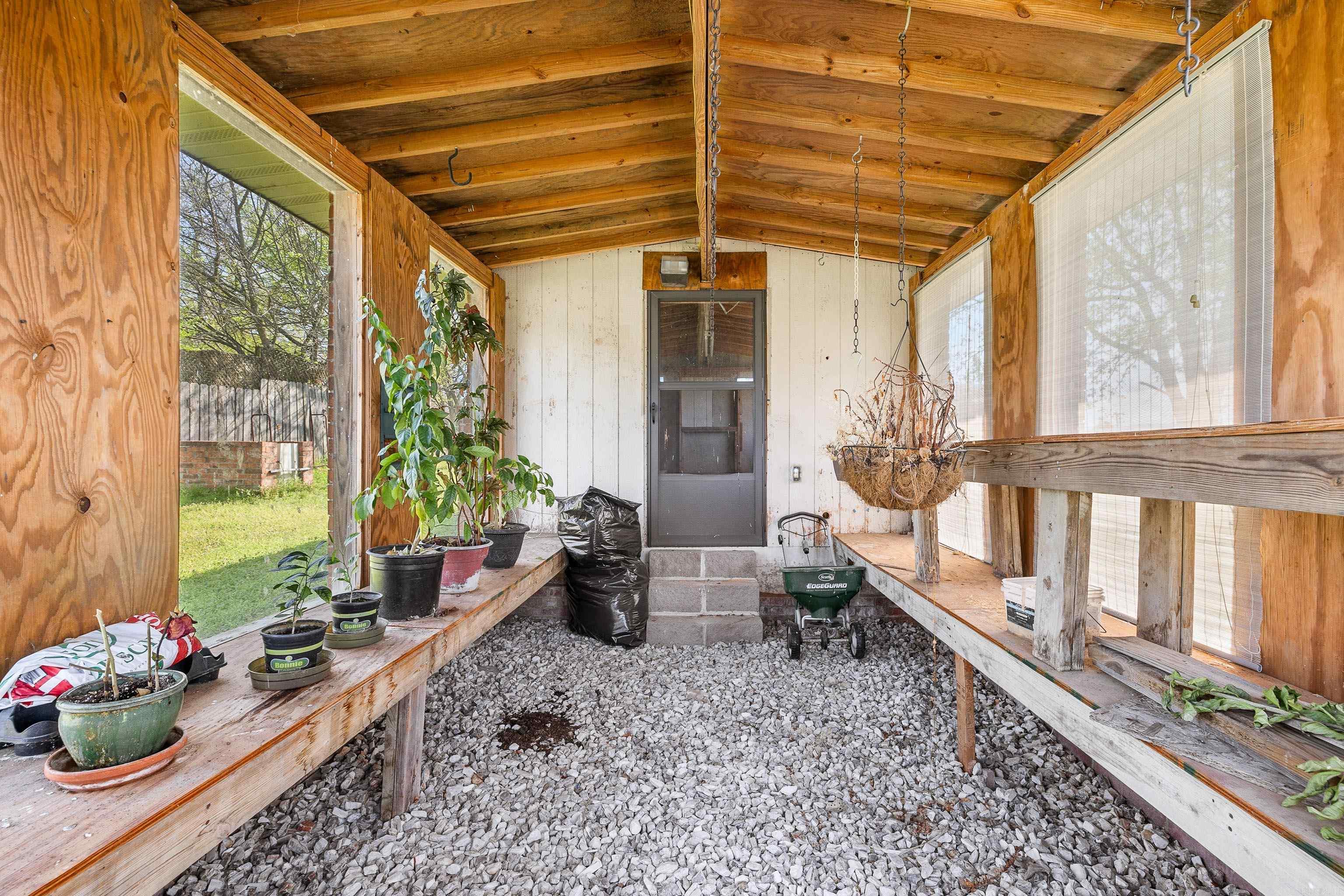 515 Beachview Circle