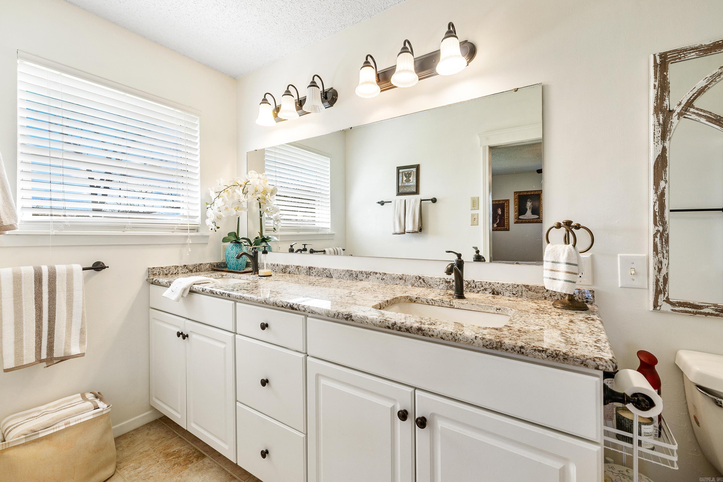 515 Beachview Circle