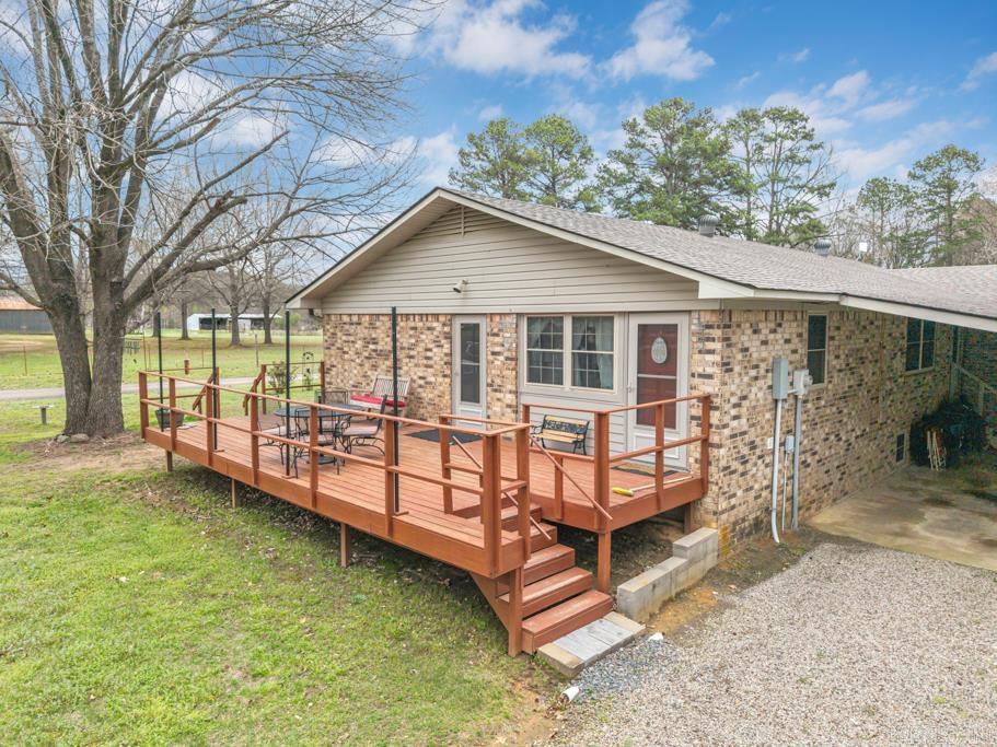 12 Halbrook Lane