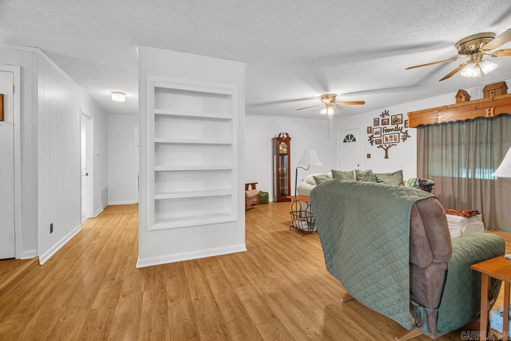 12 Halbrook Lane