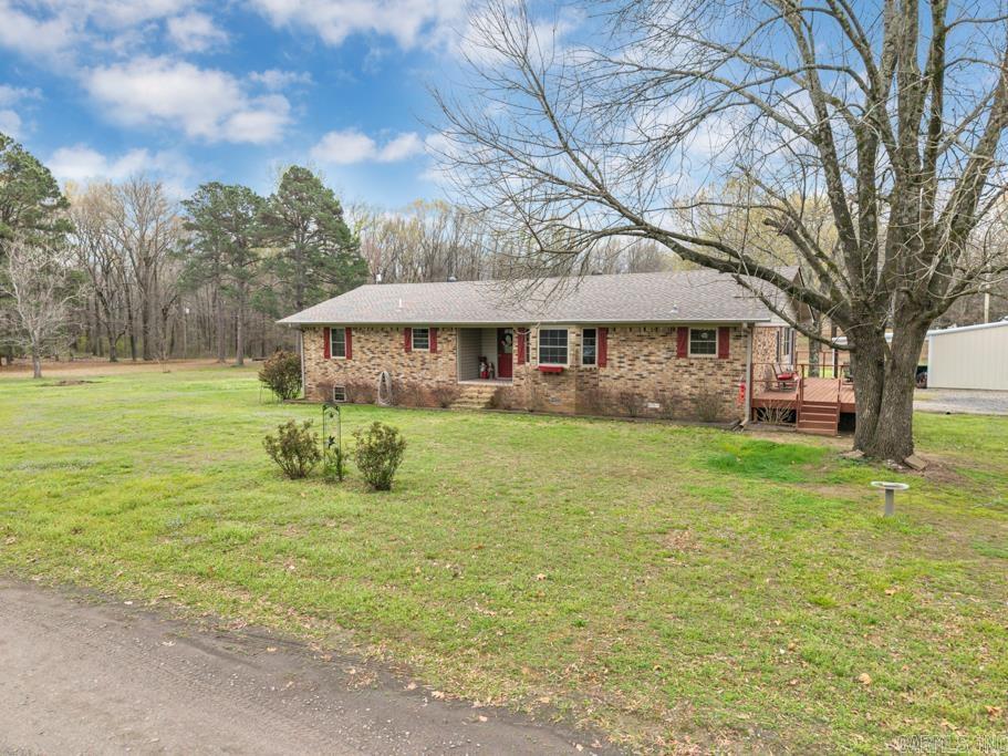 12 Halbrook Lane