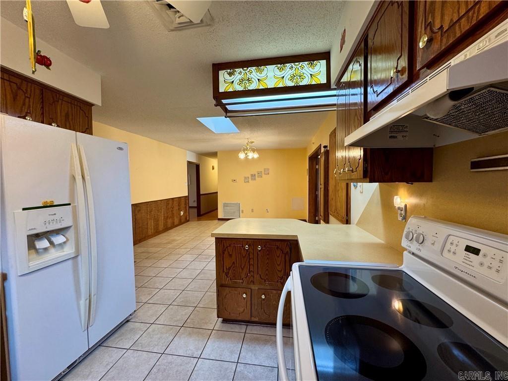 1504 Knoxville
