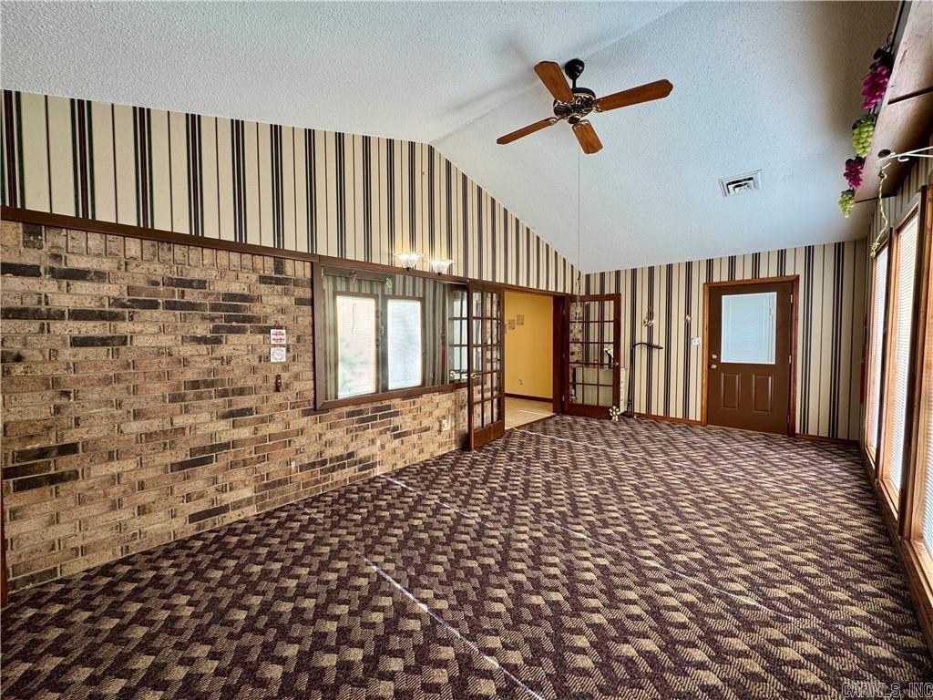 1504 Knoxville
