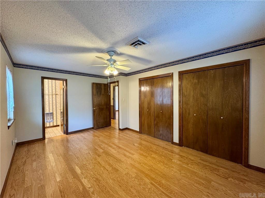 1504 Knoxville
