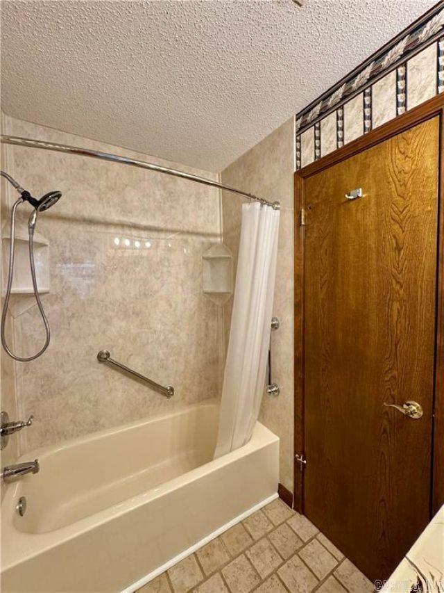 1504 Knoxville