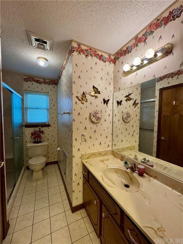 1504 Knoxville