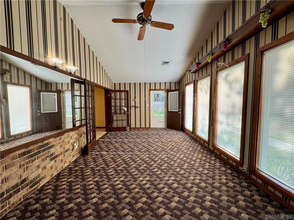1504 Knoxville