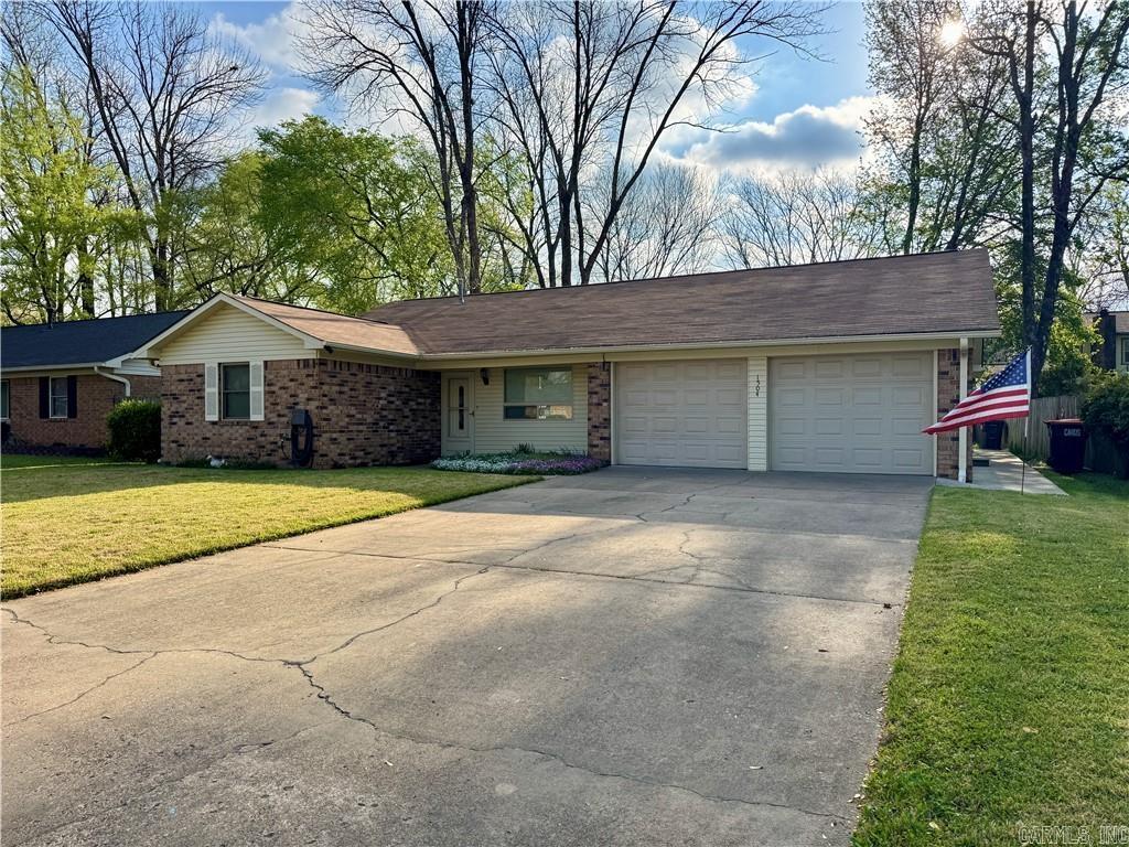 1504 Knoxville