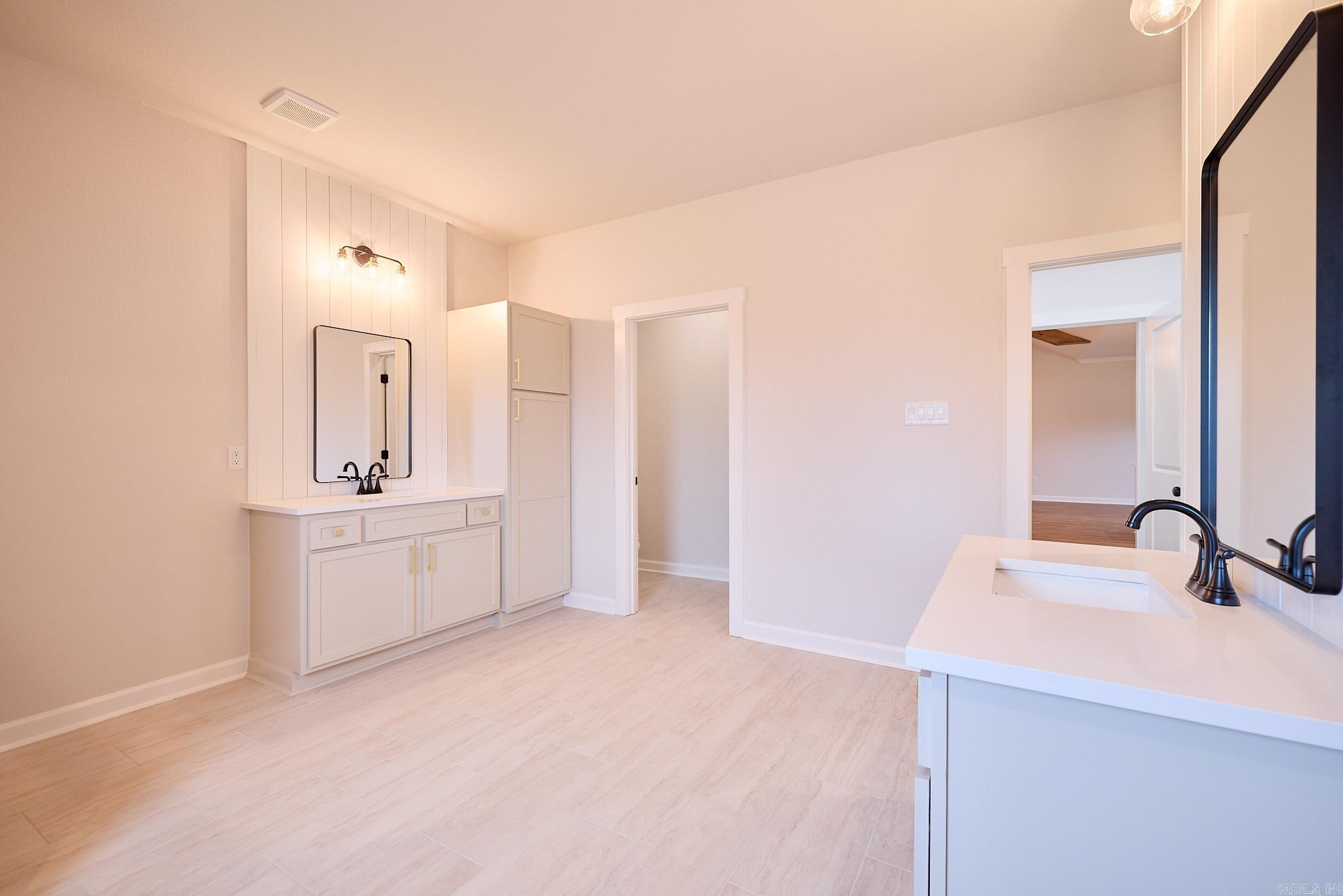 10557 W Miller Sardis Road