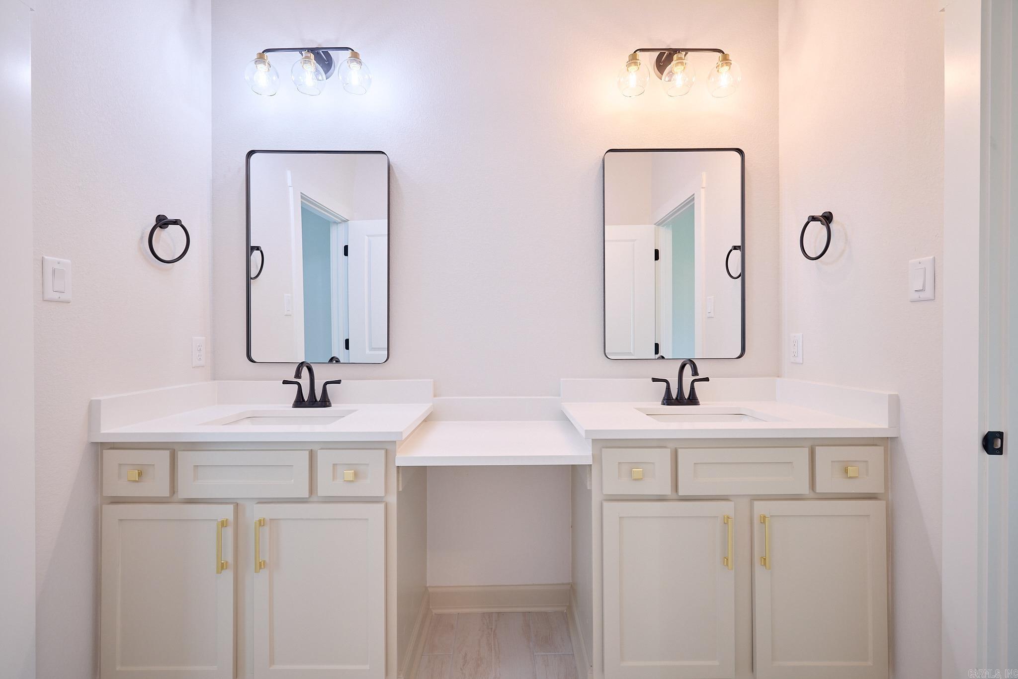 10557 W Miller Sardis Road