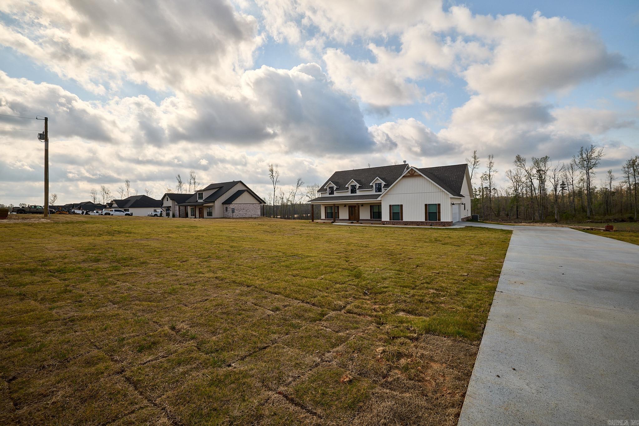 10557 W Miller Sardis Road