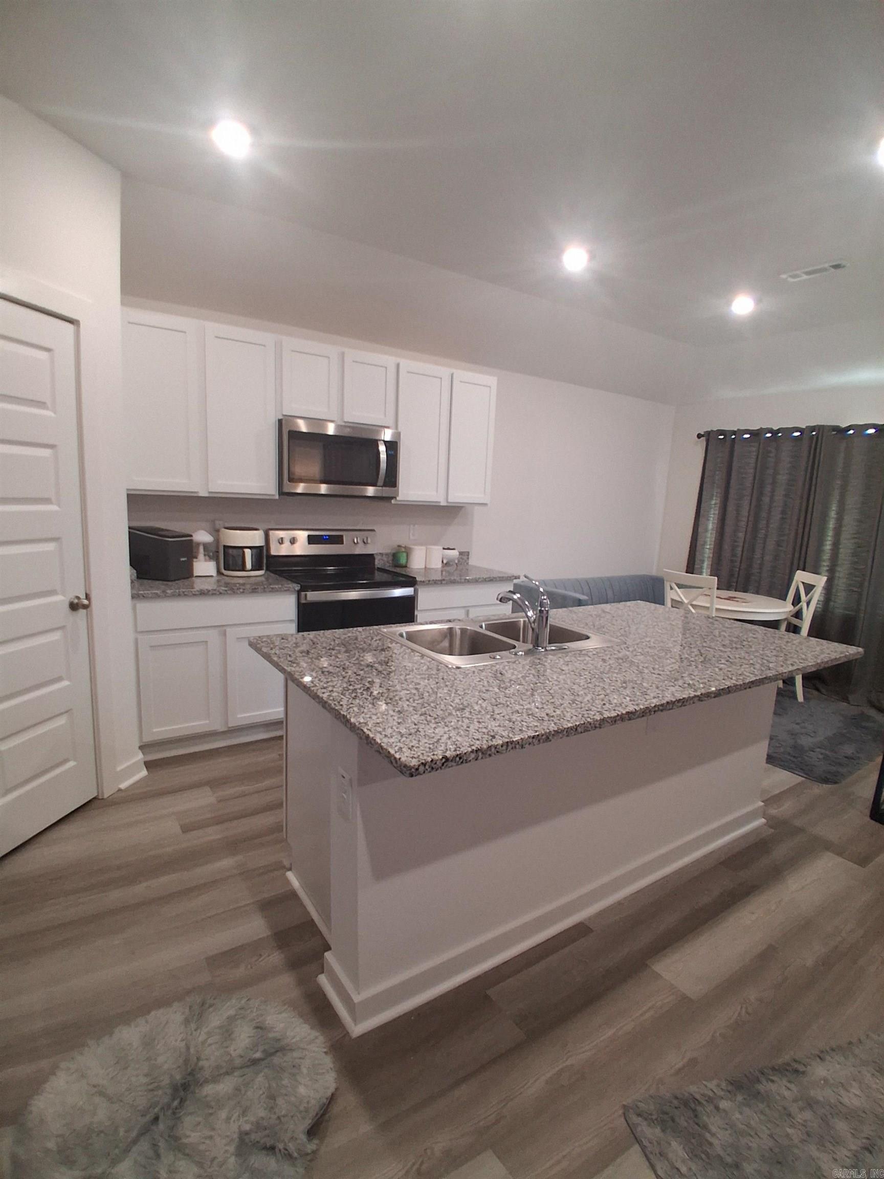 8419 Oxford Valley Drive