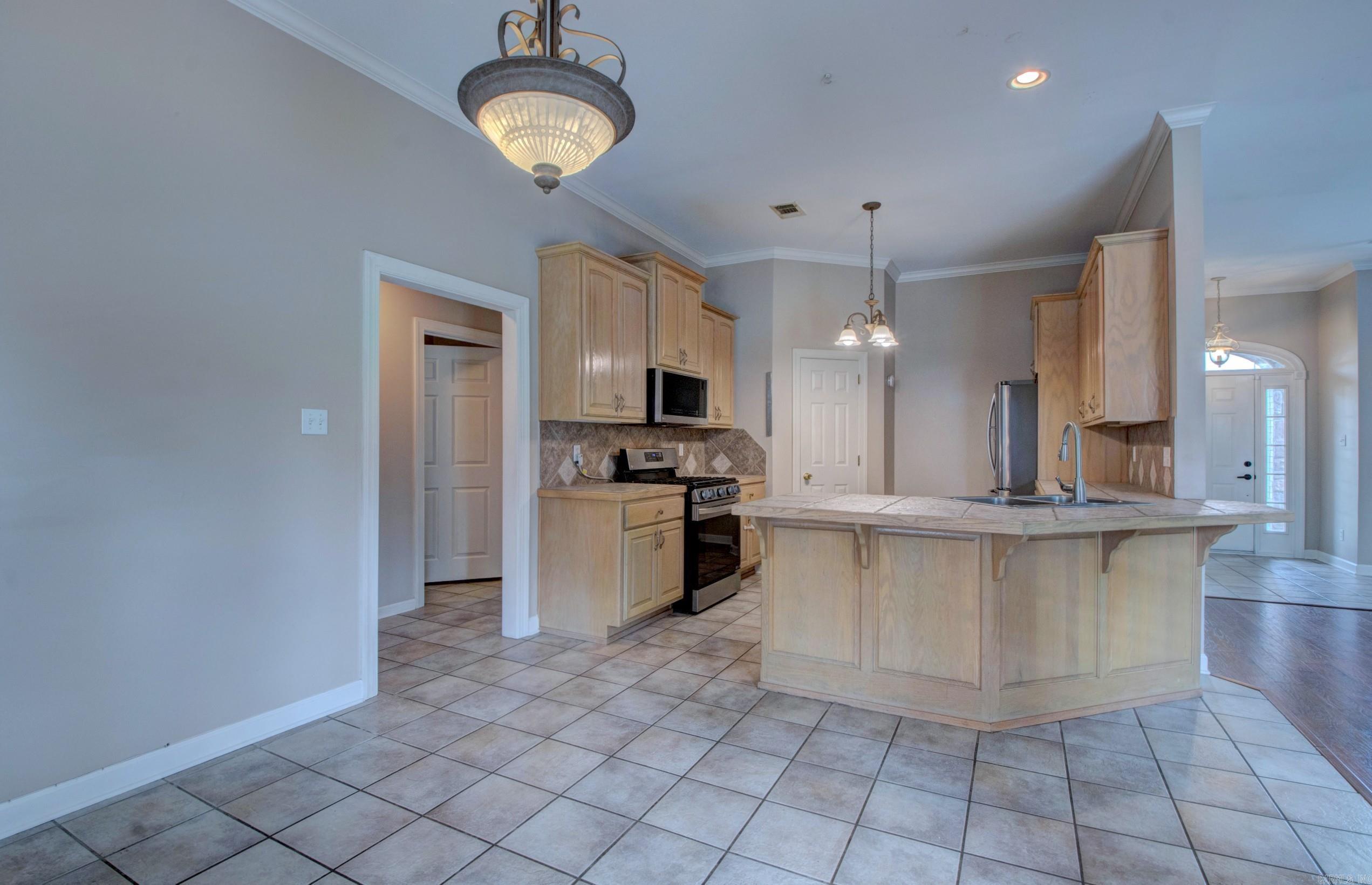 226 Country Club Parkway