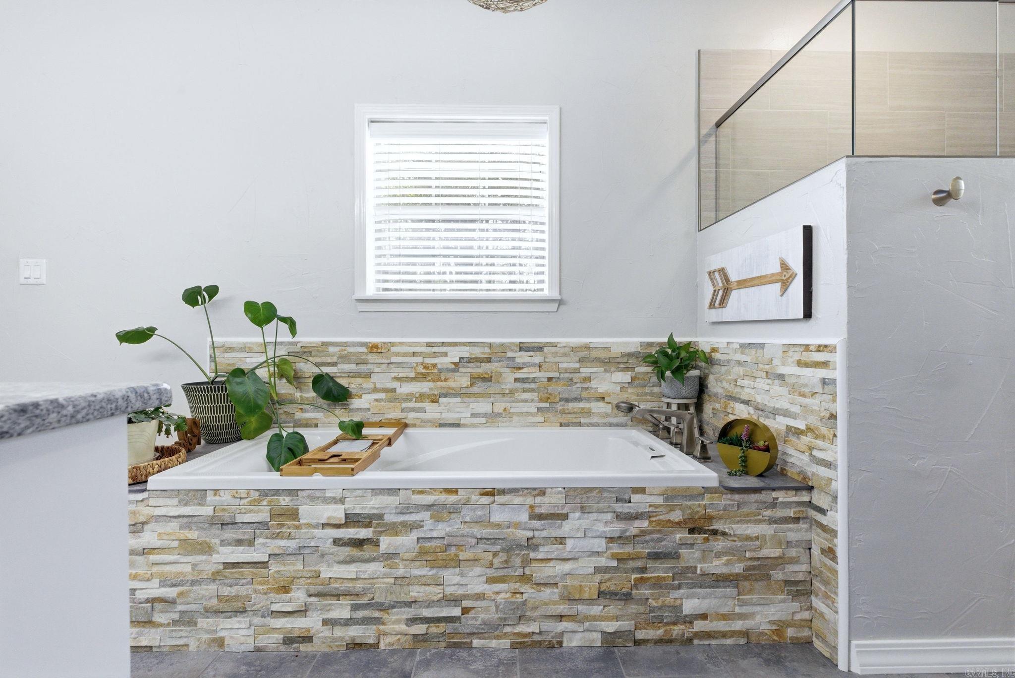 11901 Samples Road