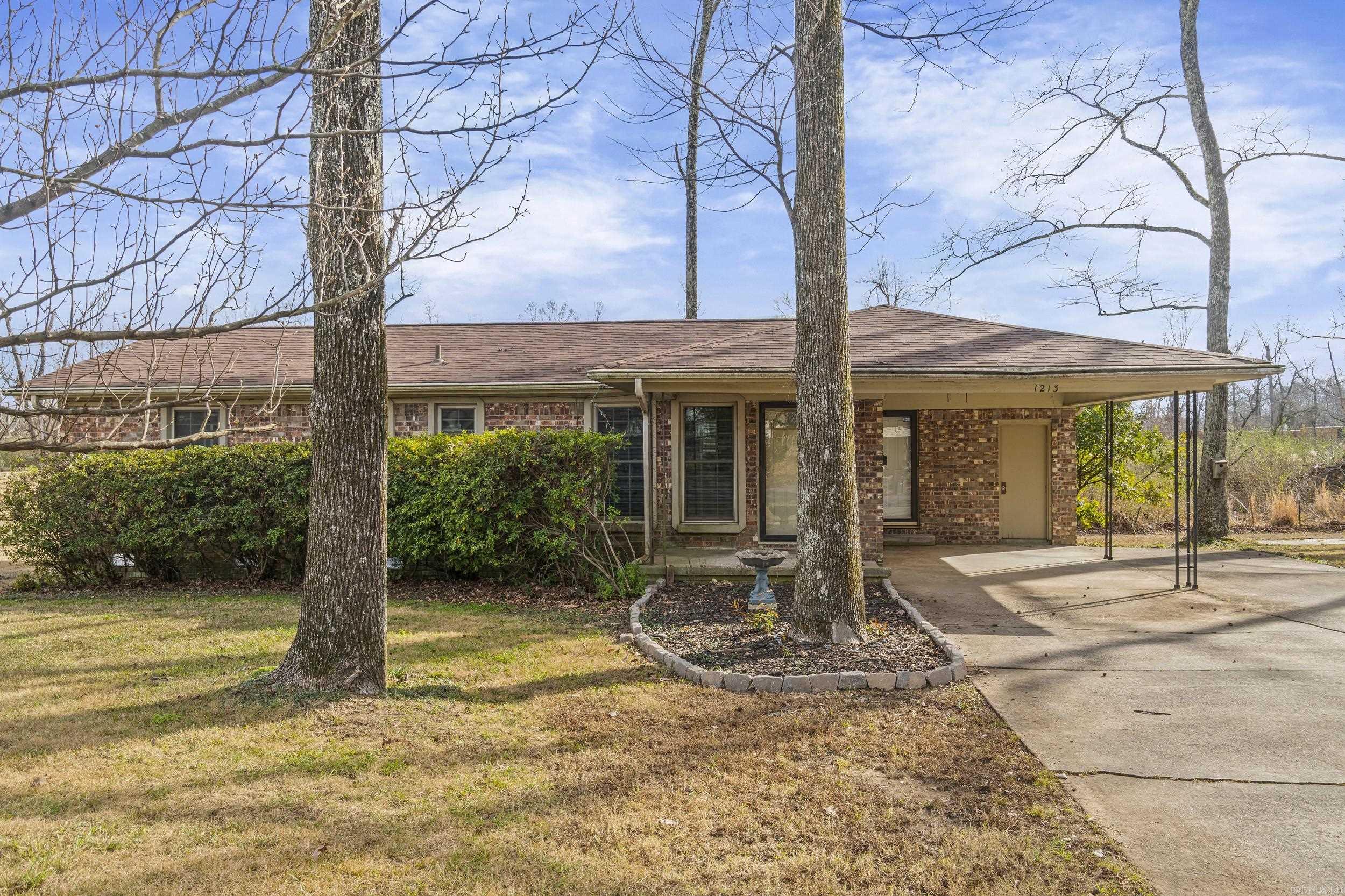 1213 Eastview Drive