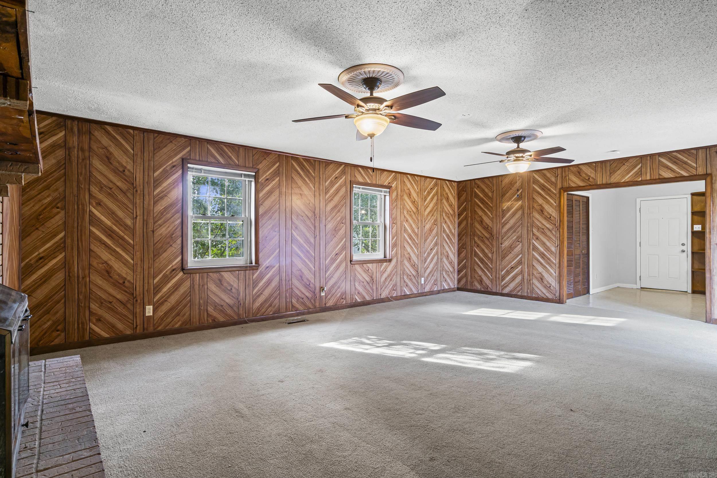 1213 Eastview Drive