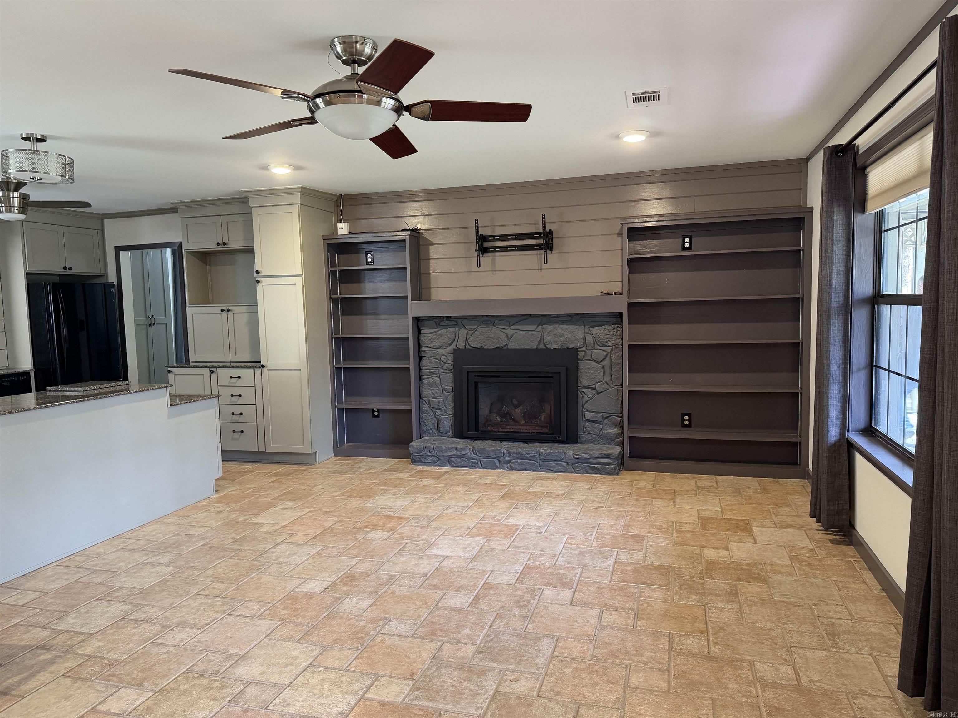 6 Cottontail Drive