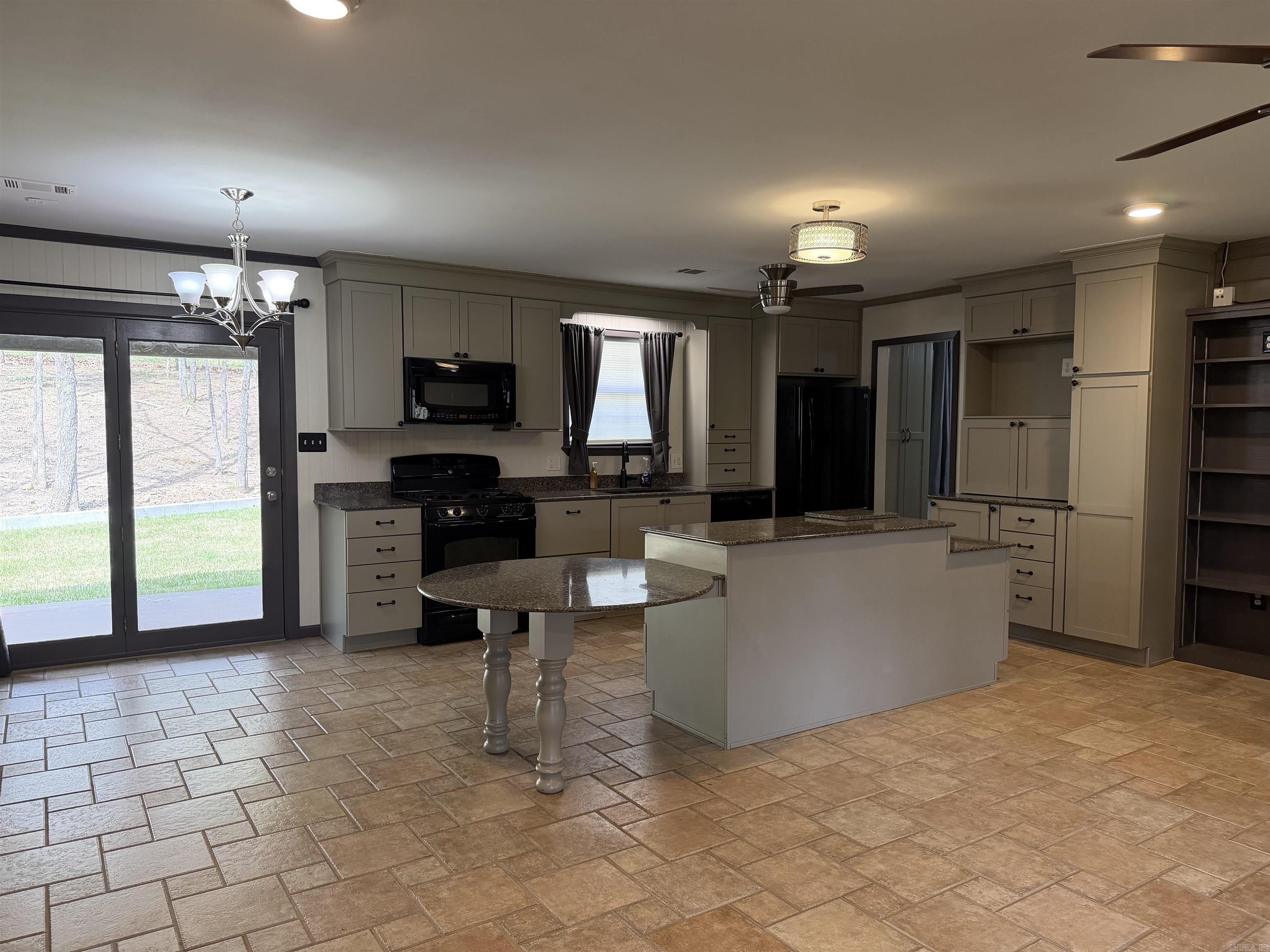 6 Cottontail Drive