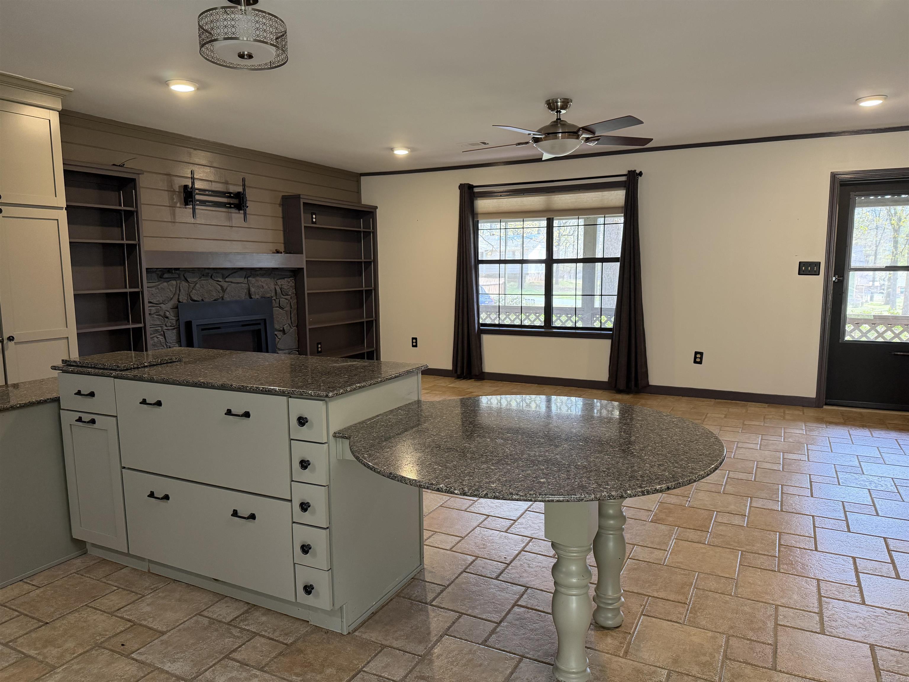 6 Cottontail Drive