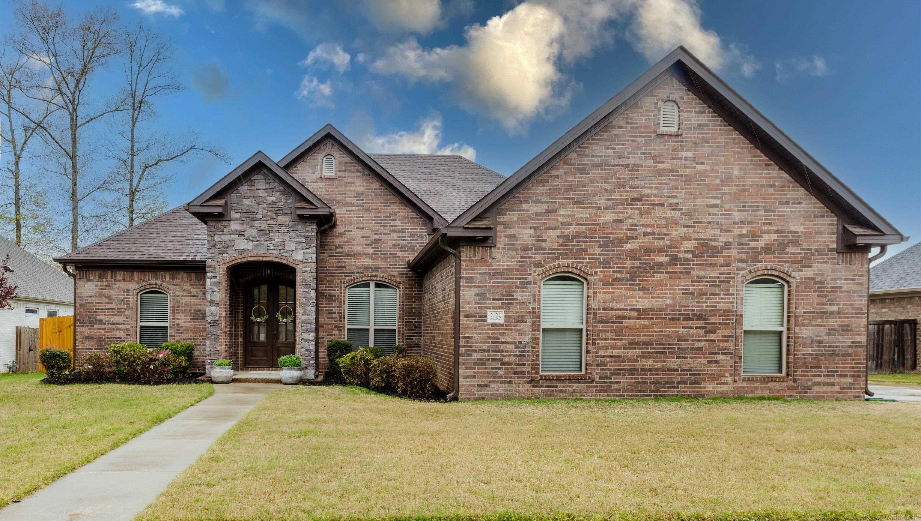 2125 Avondale Drive