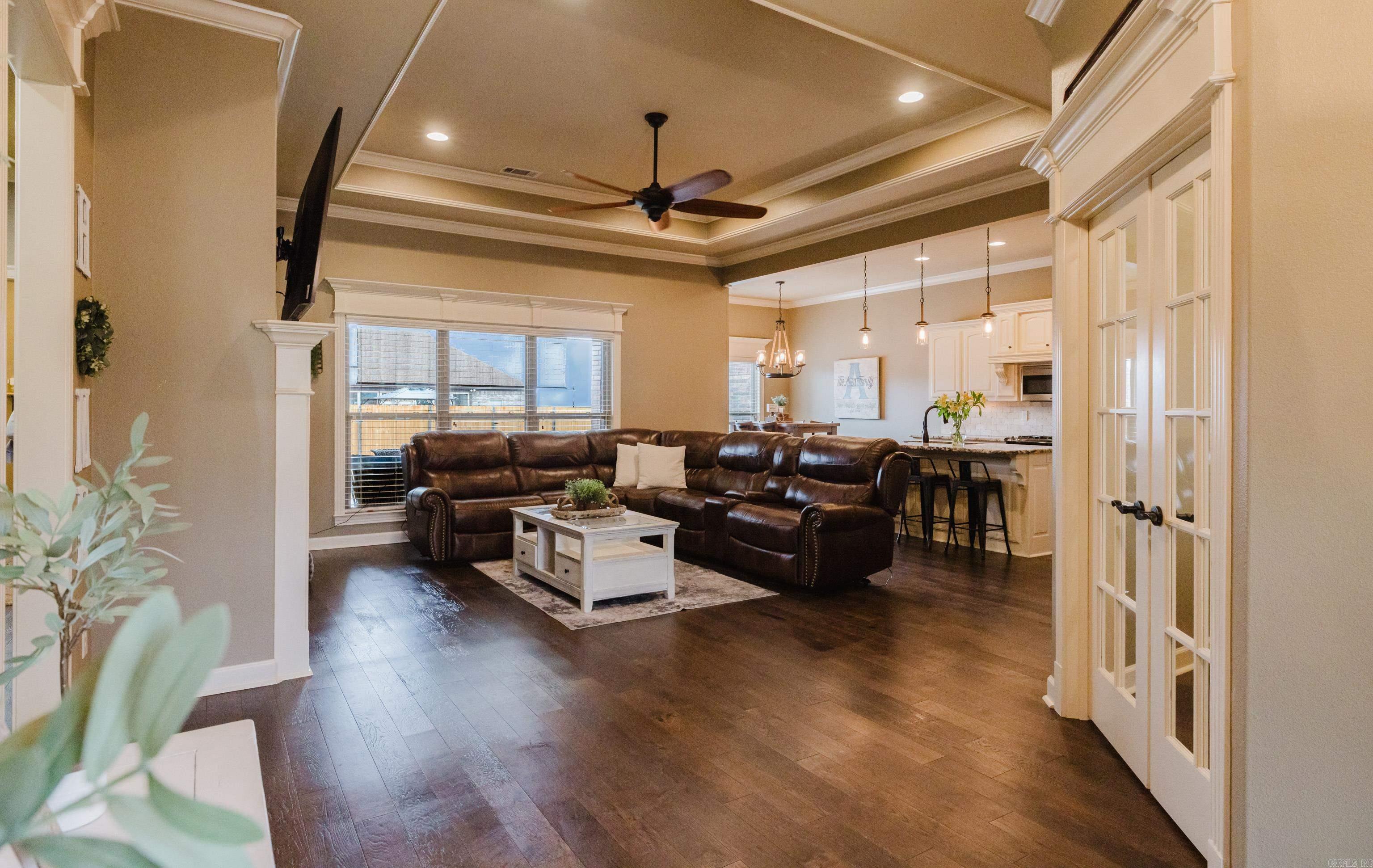 2125 Avondale Drive