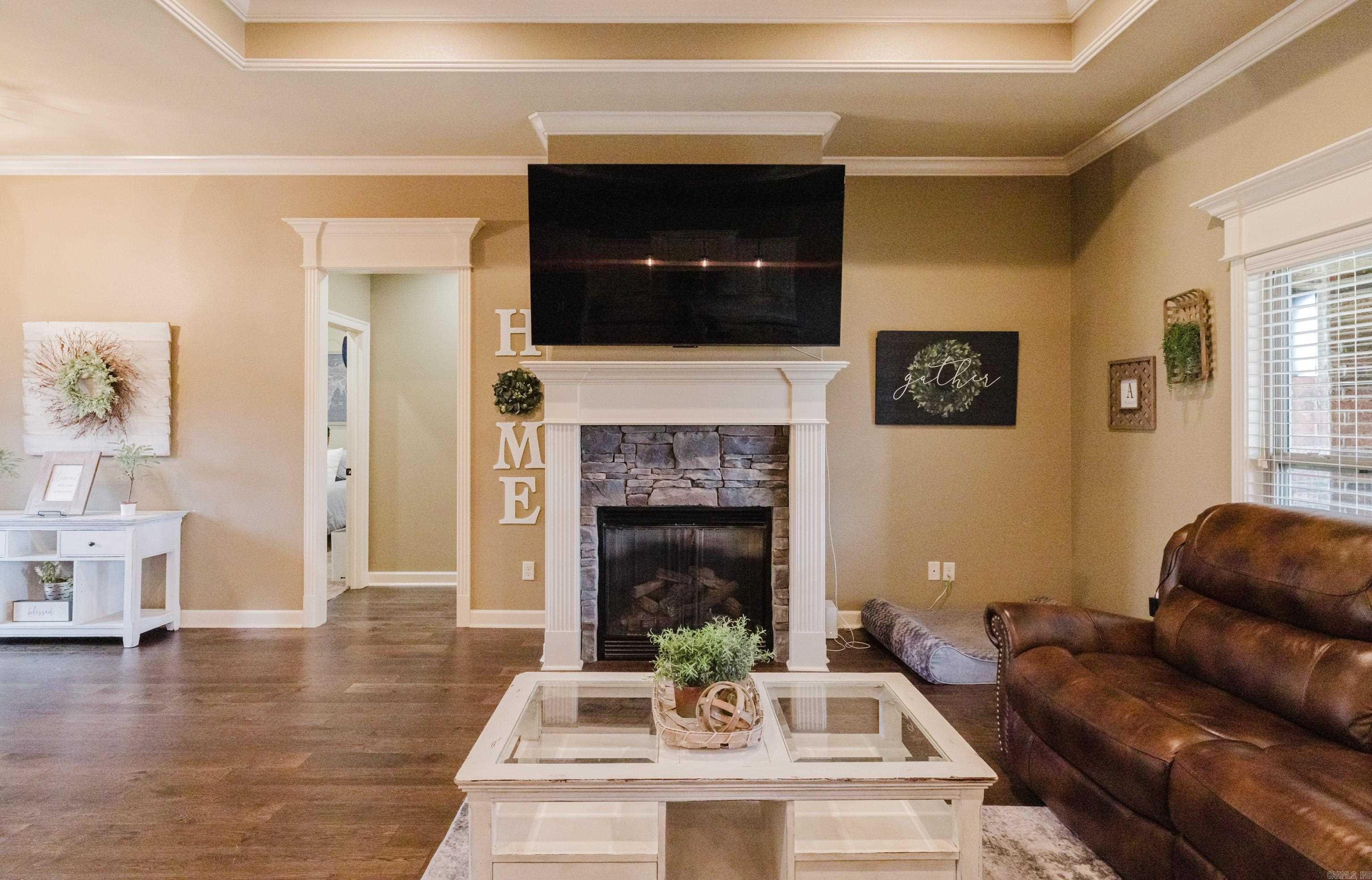 2125 Avondale Drive