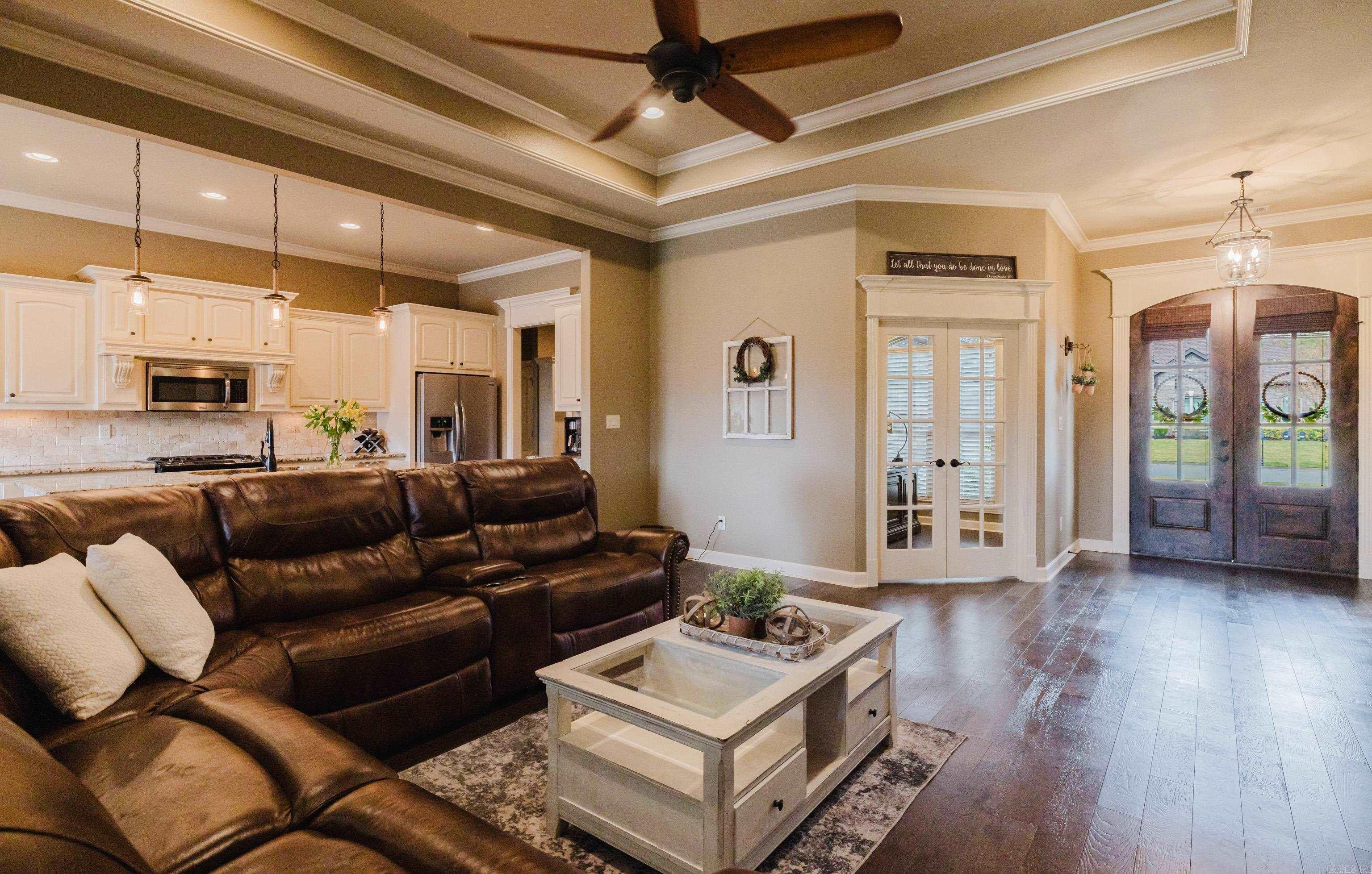 2125 Avondale Drive