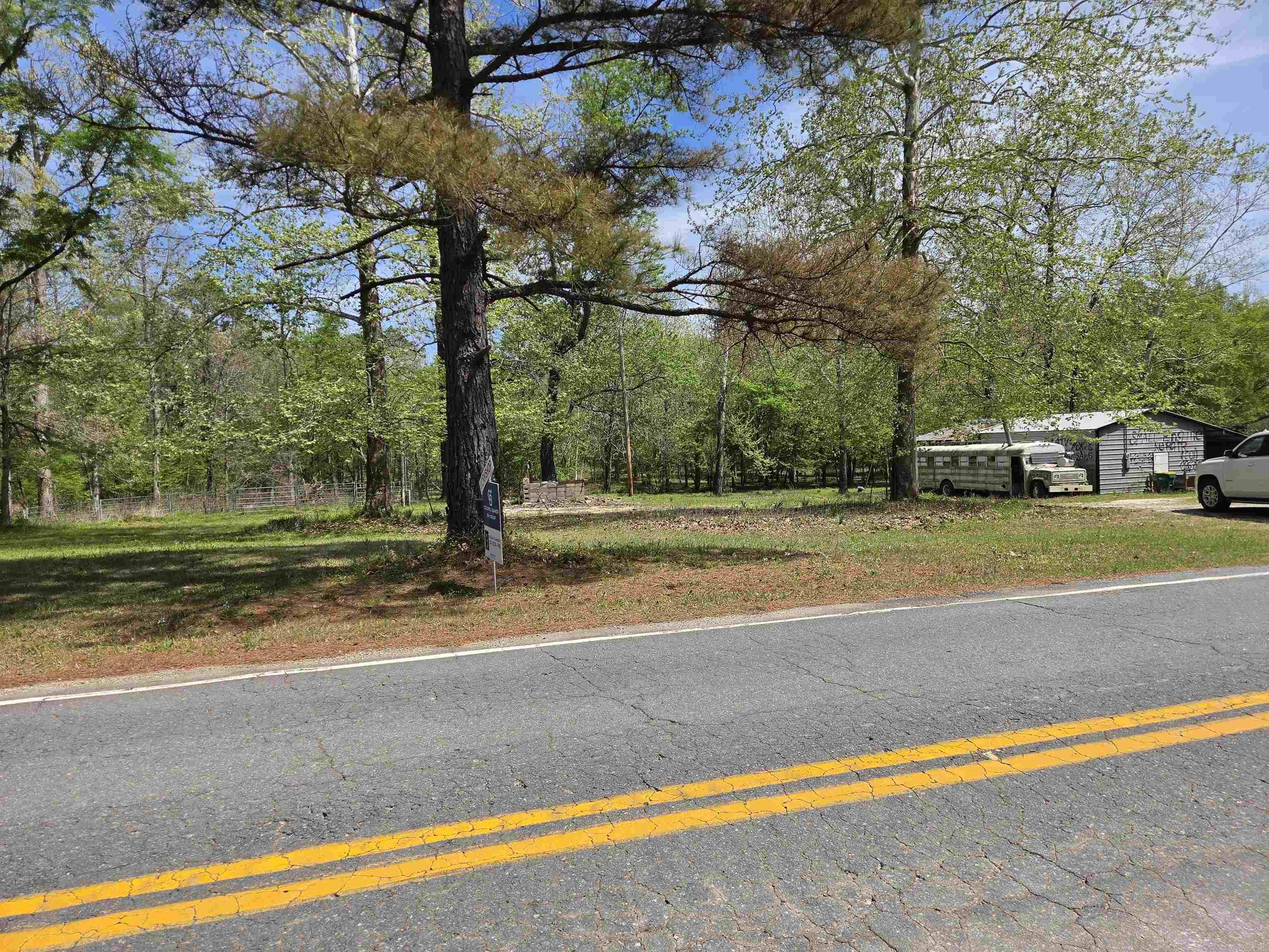 5 Acres of 2926 Bauxite Cutoff Road