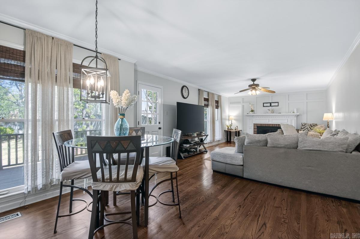 4 Combonne Court