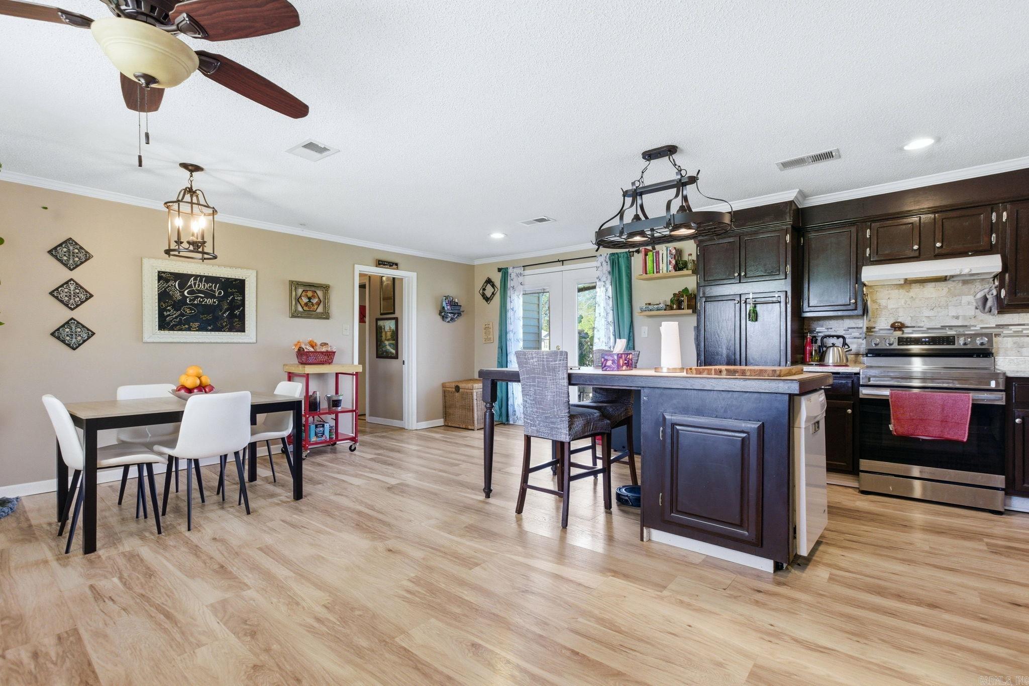 6307 Middle Warren Rd