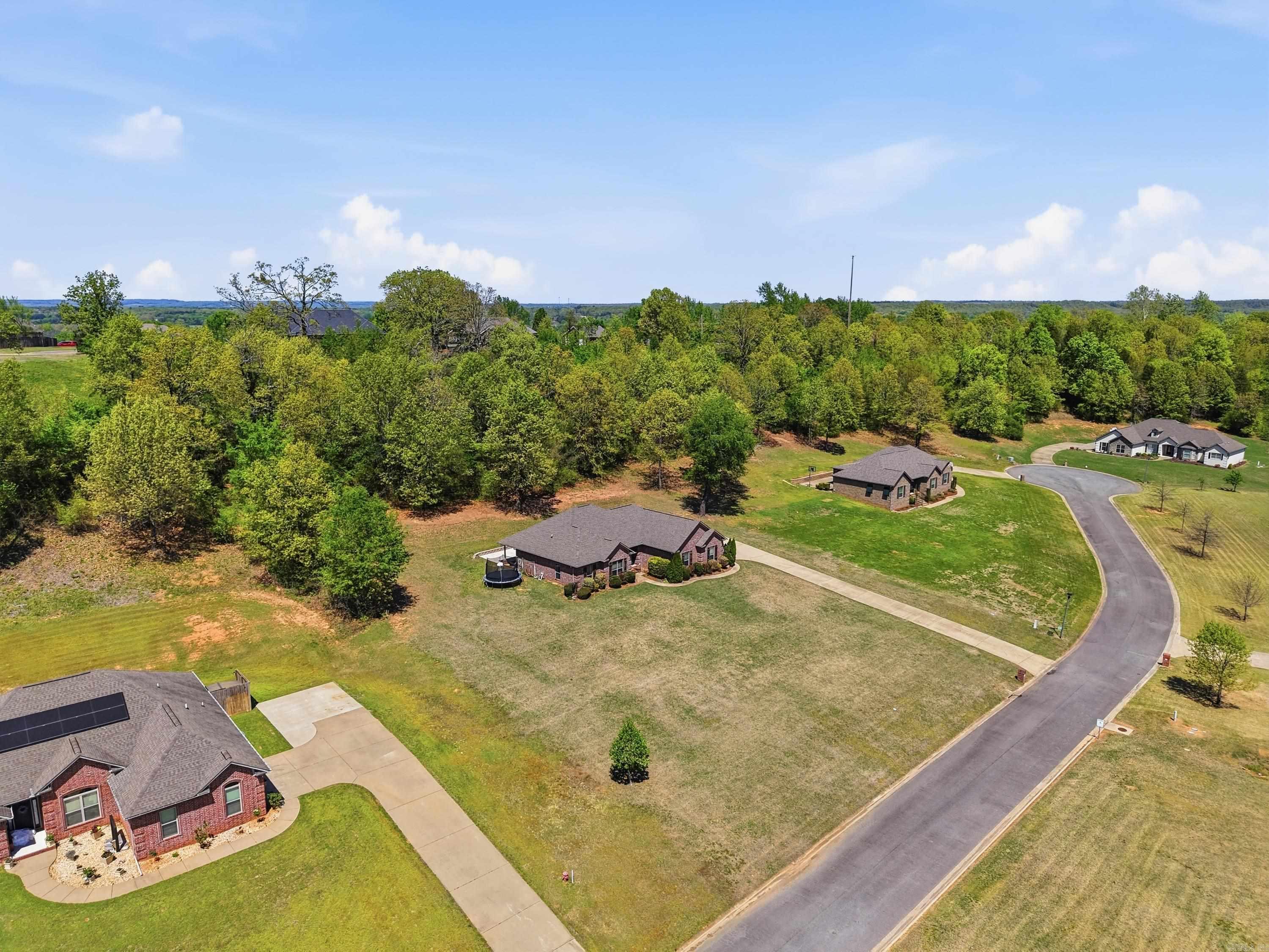 23 SABLEWOOD Drive