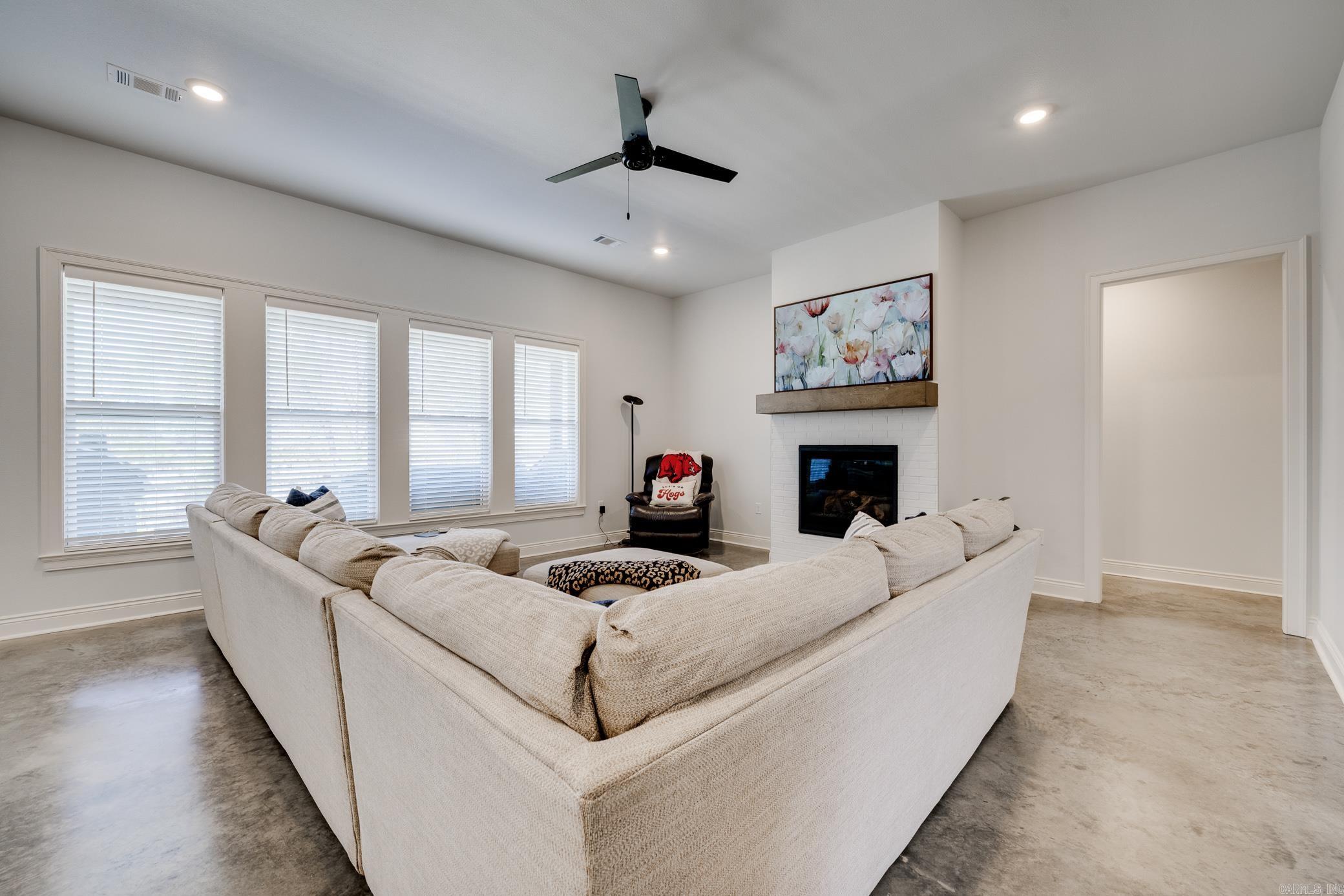 2498 Lilac Drive