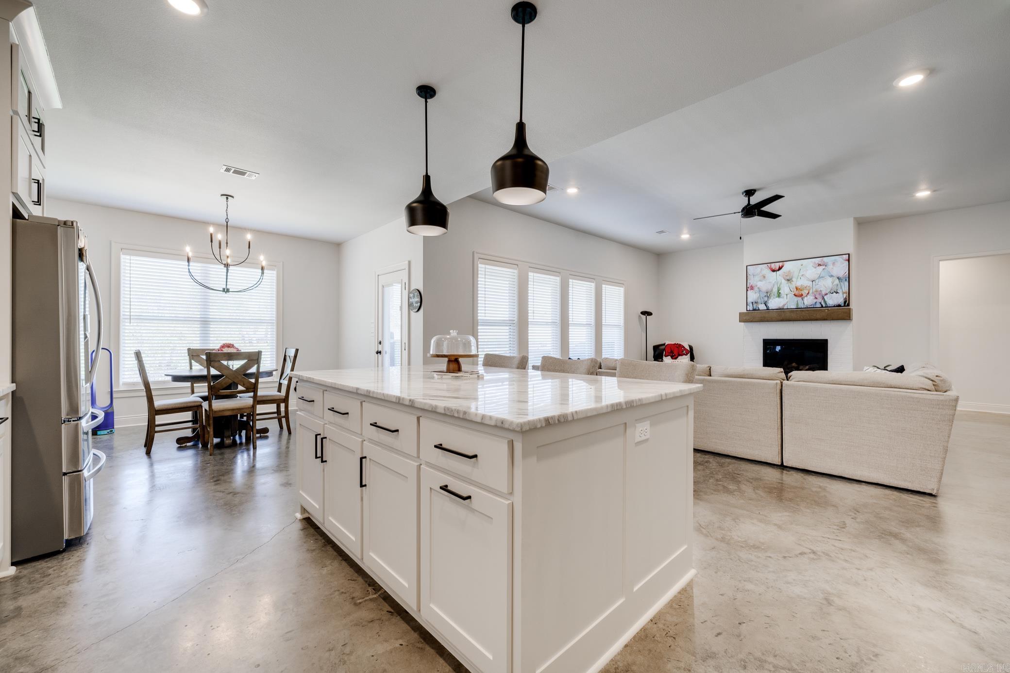 2498 Lilac Drive