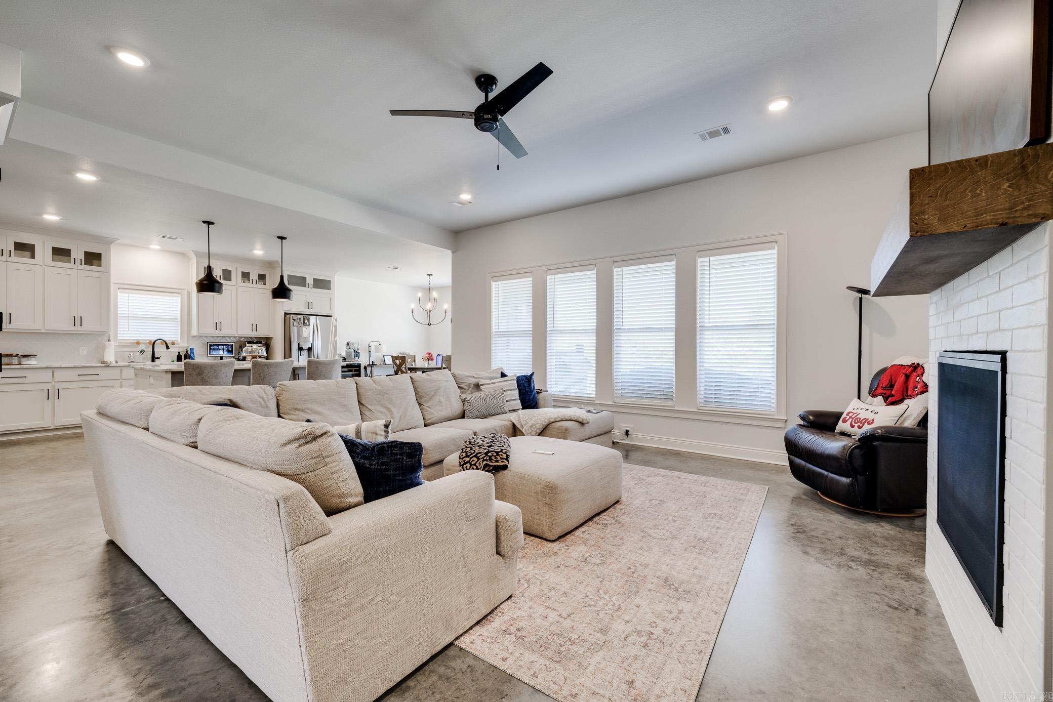 2498 Lilac Drive