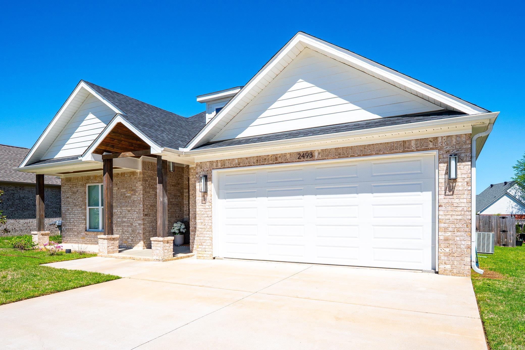 2498 Lilac Drive