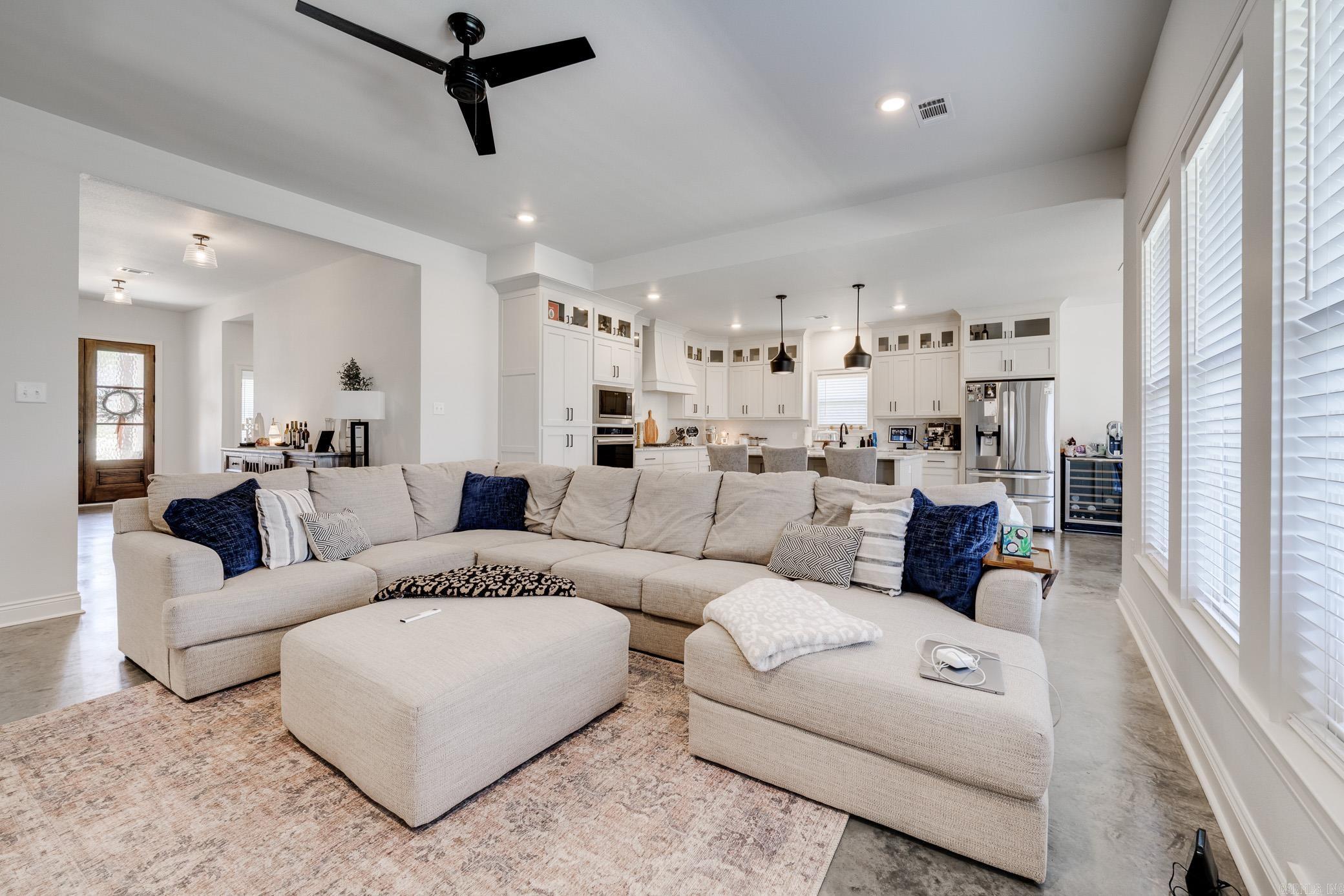 2498 Lilac Drive