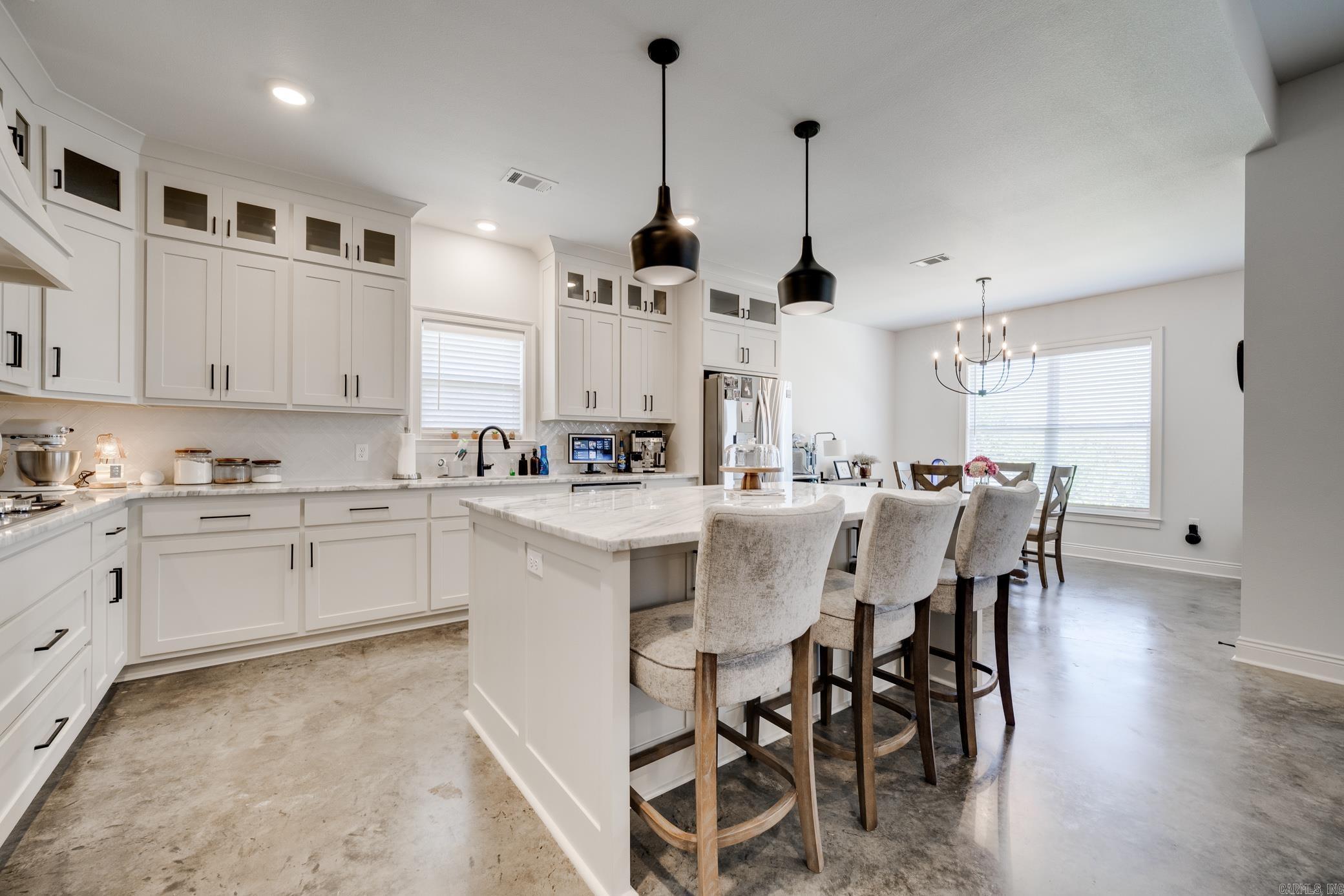 2498 Lilac Drive