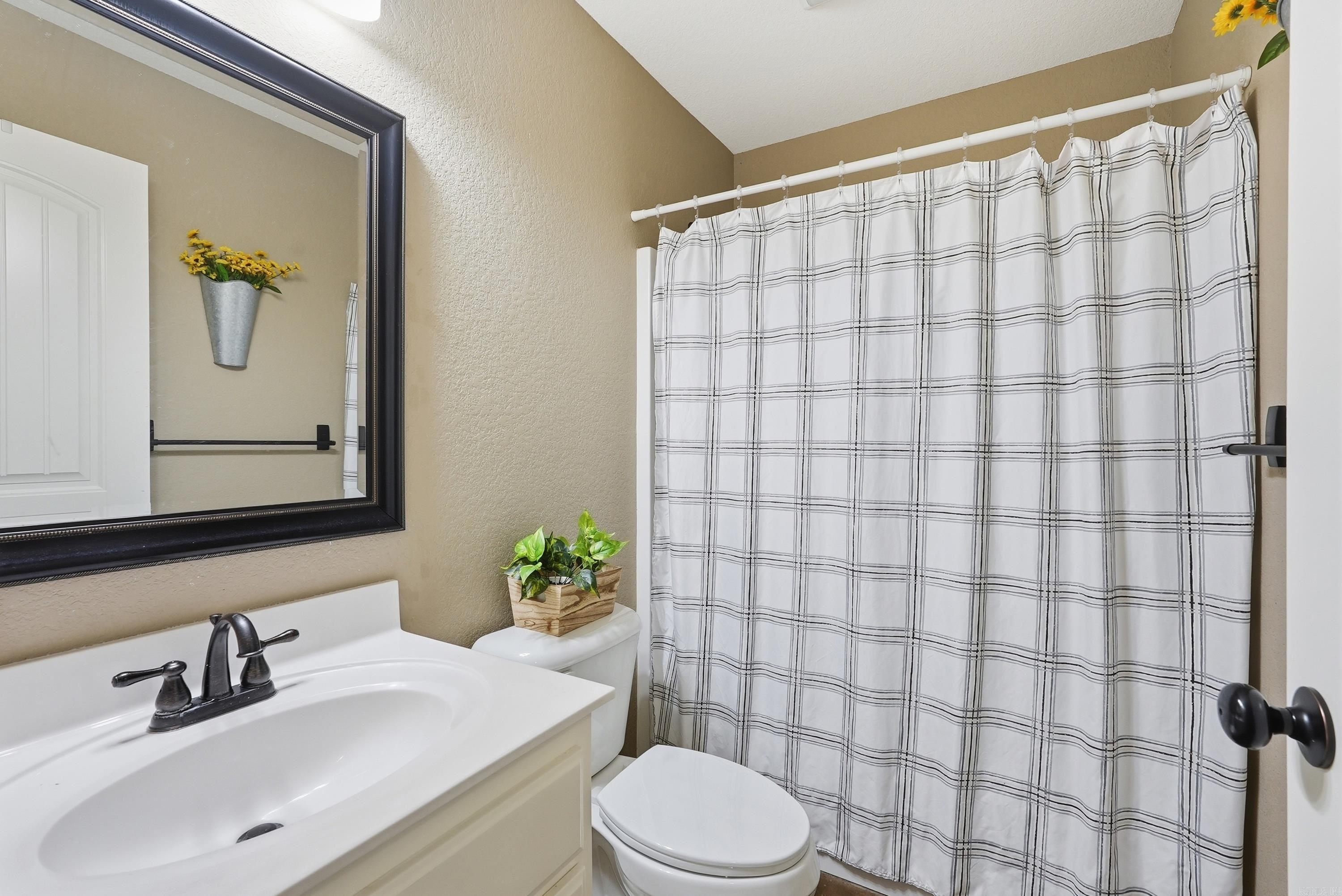 2107 Morning Glory Lane