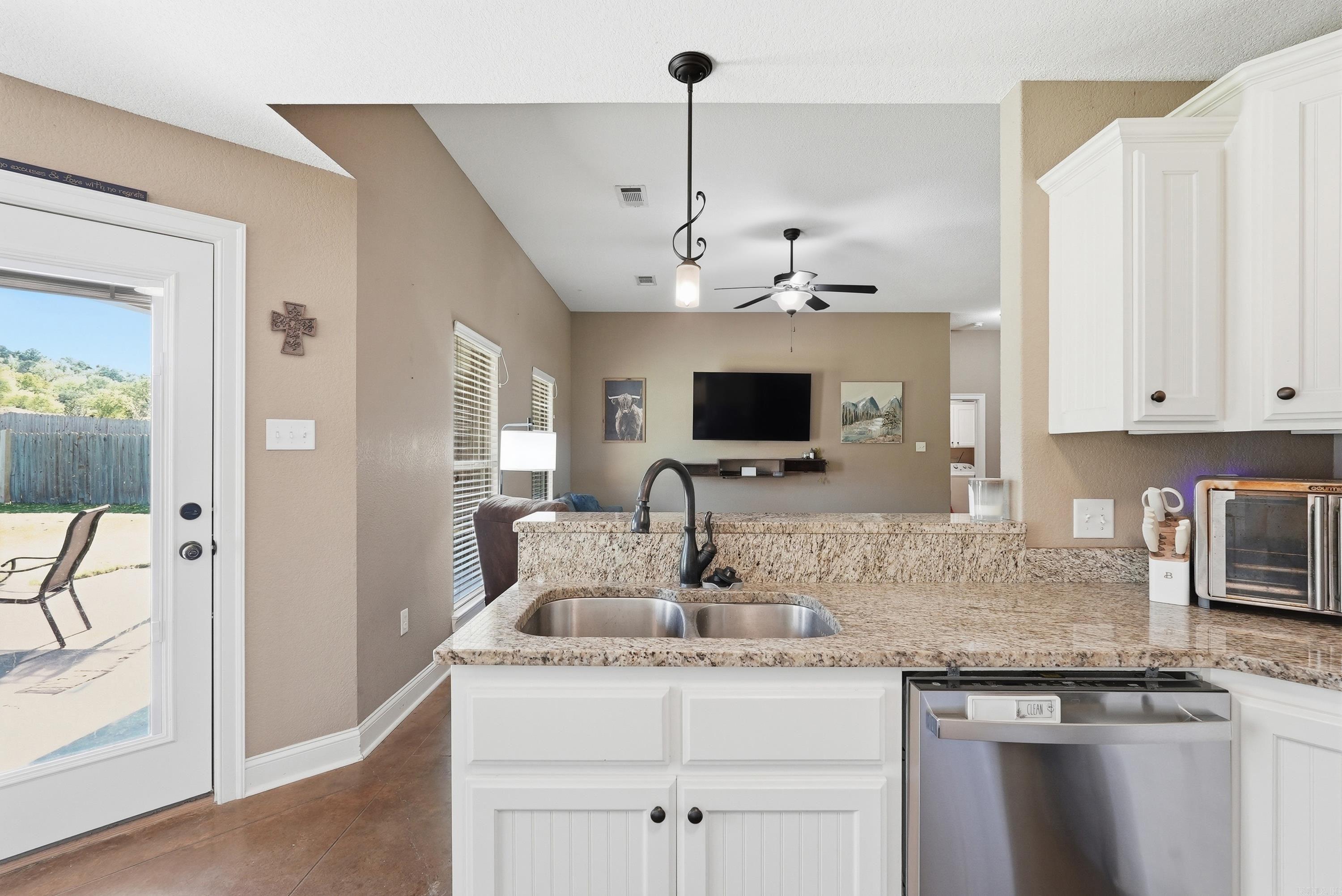 2107 Morning Glory Lane